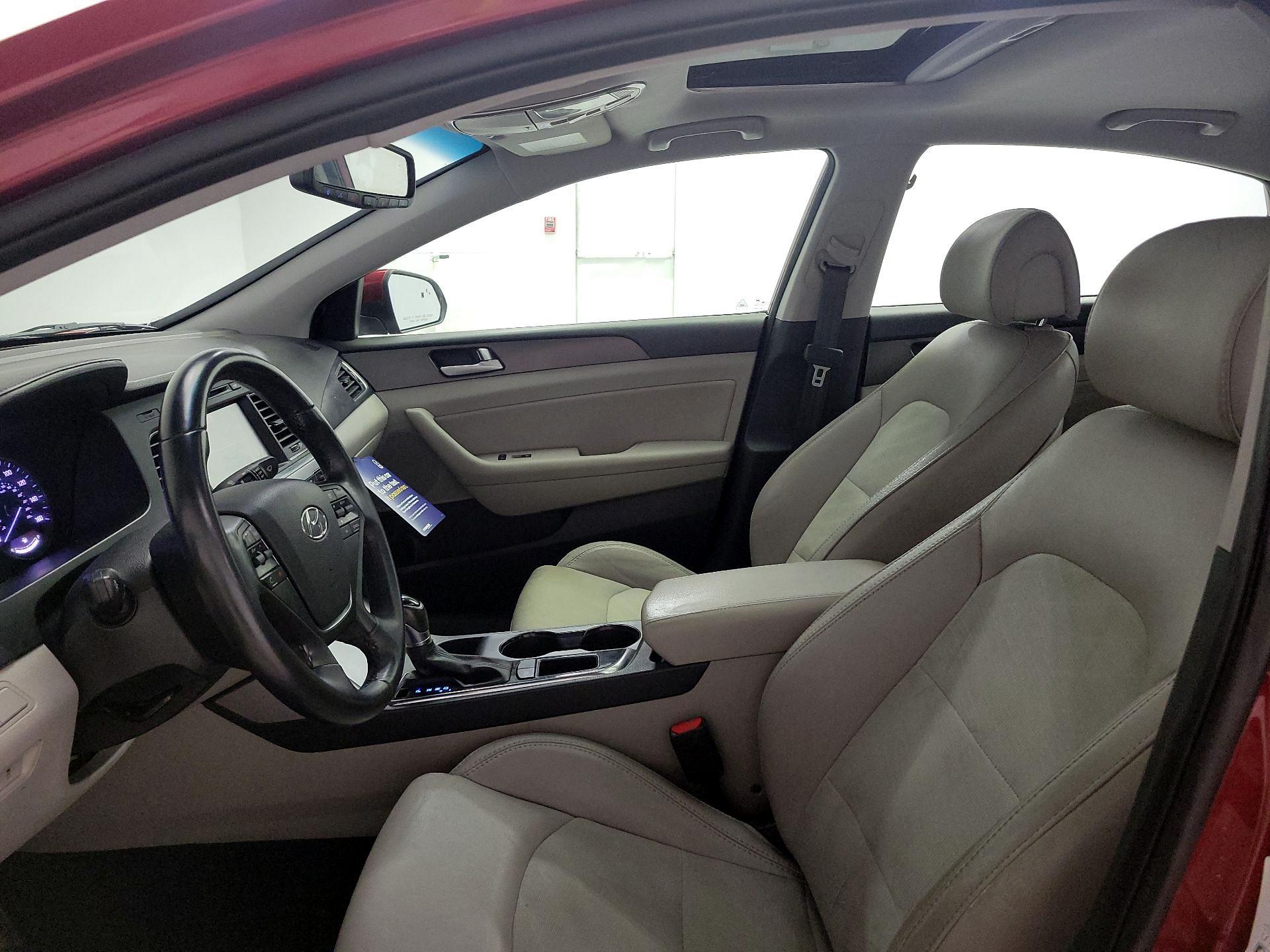 Thumbnail: 2016 Hyundai Sonata - 11
