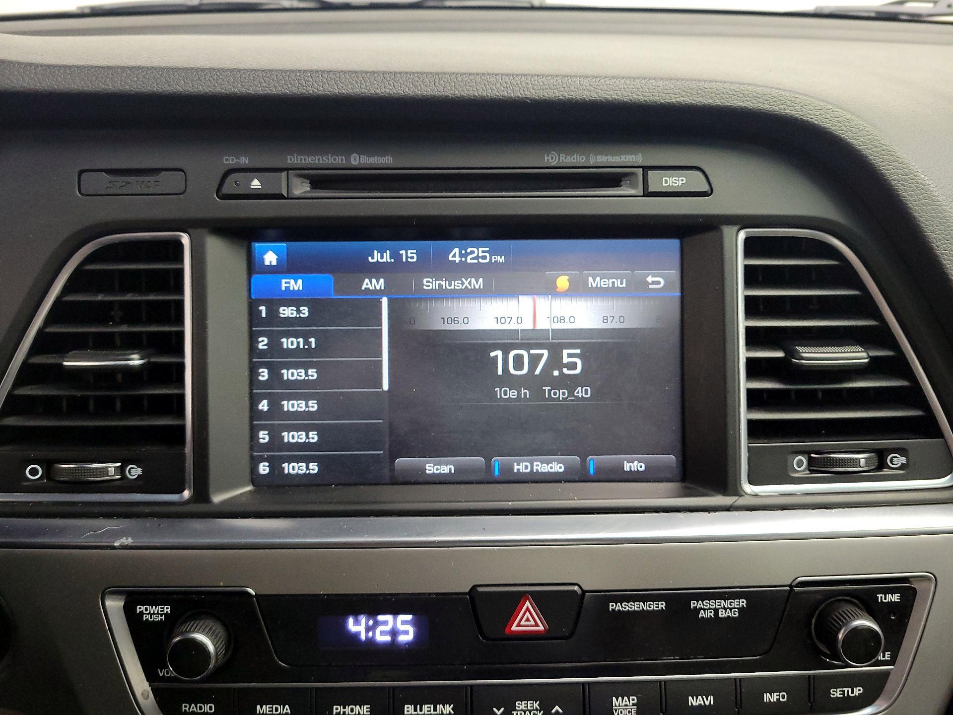 Thumbnail: 2016 Hyundai Sonata - 16