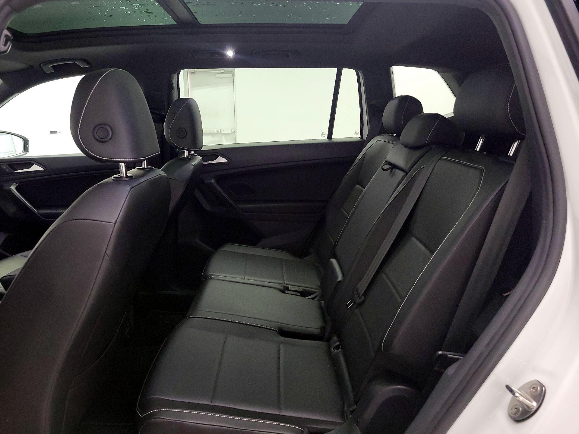 Thumbnail: 2021 Volkswagen Tiguan - 20