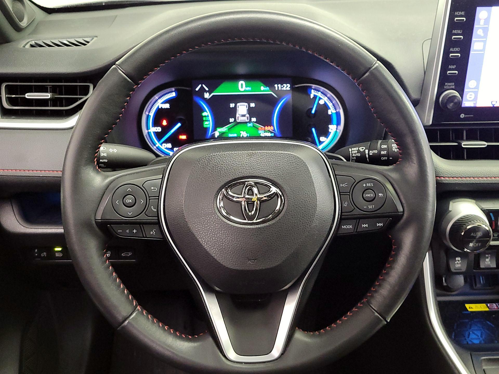 Thumbnail: 2022 Toyota RAV4 - 10
