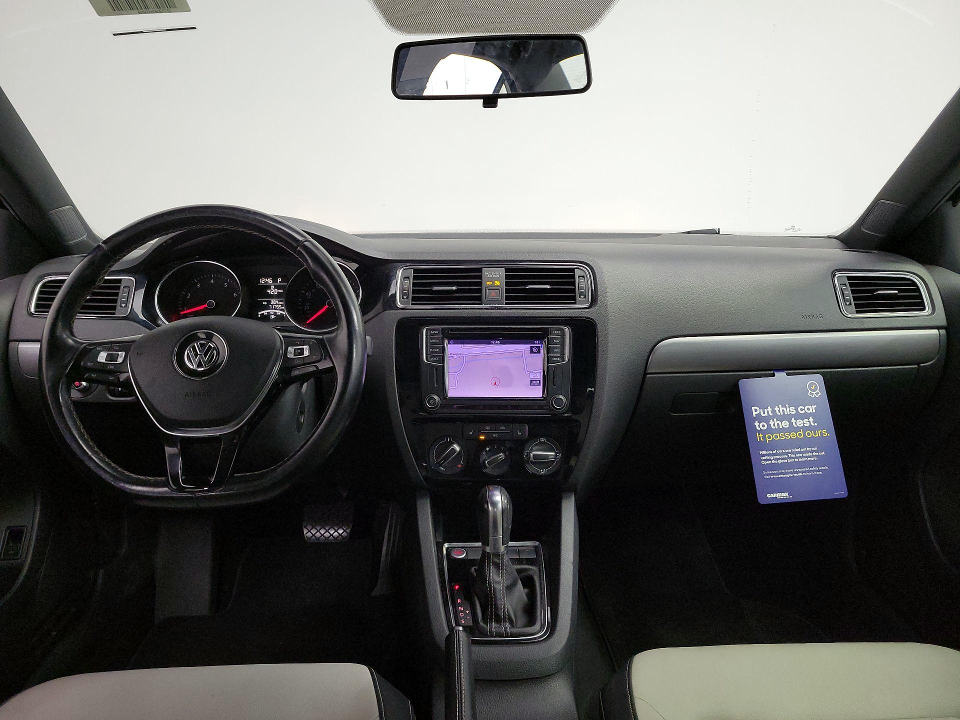 Thumbnail: 2016 Volkswagen Jetta - 9