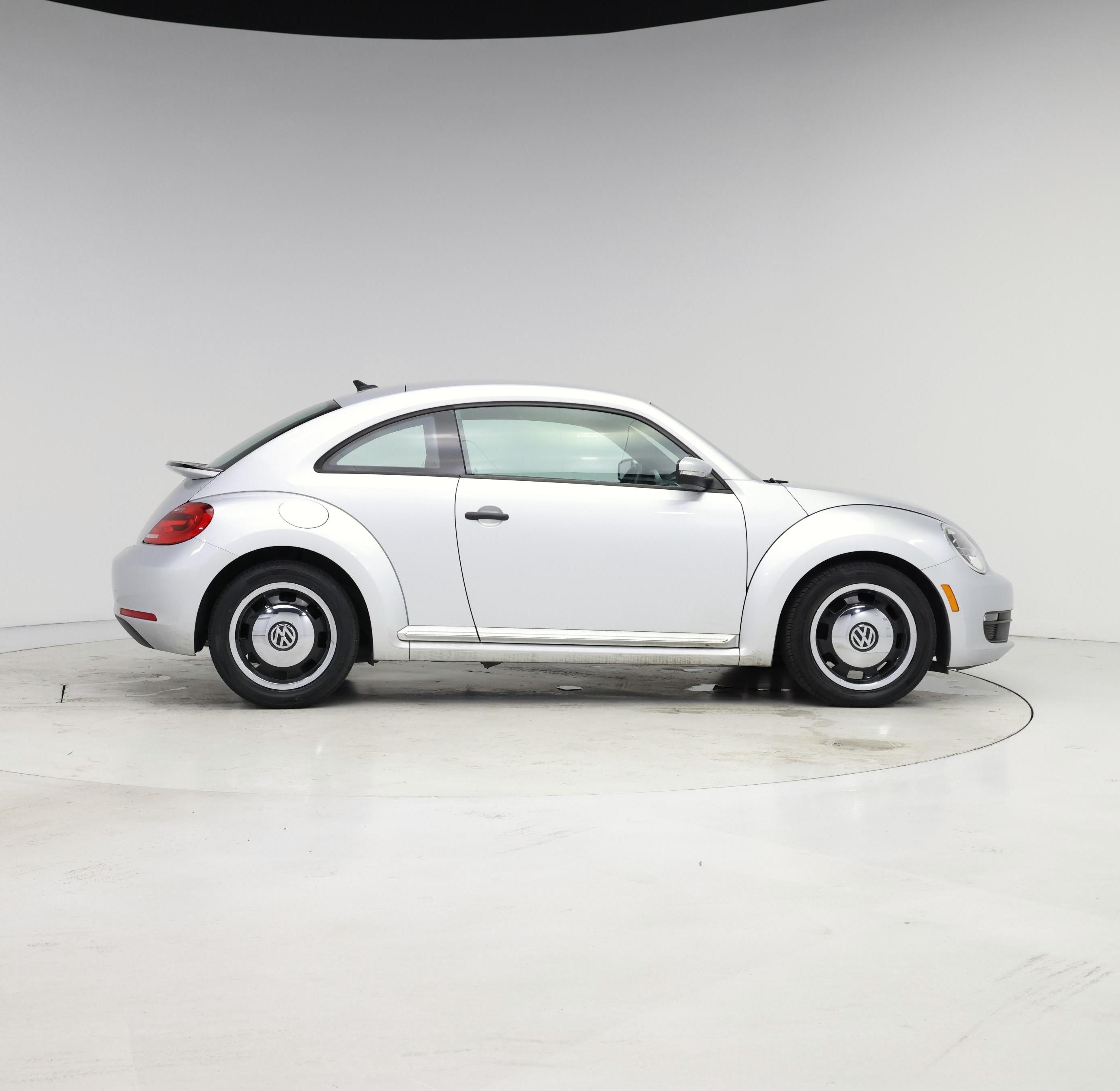 Thumbnail: 2015 Volkswagen Beetle - 7