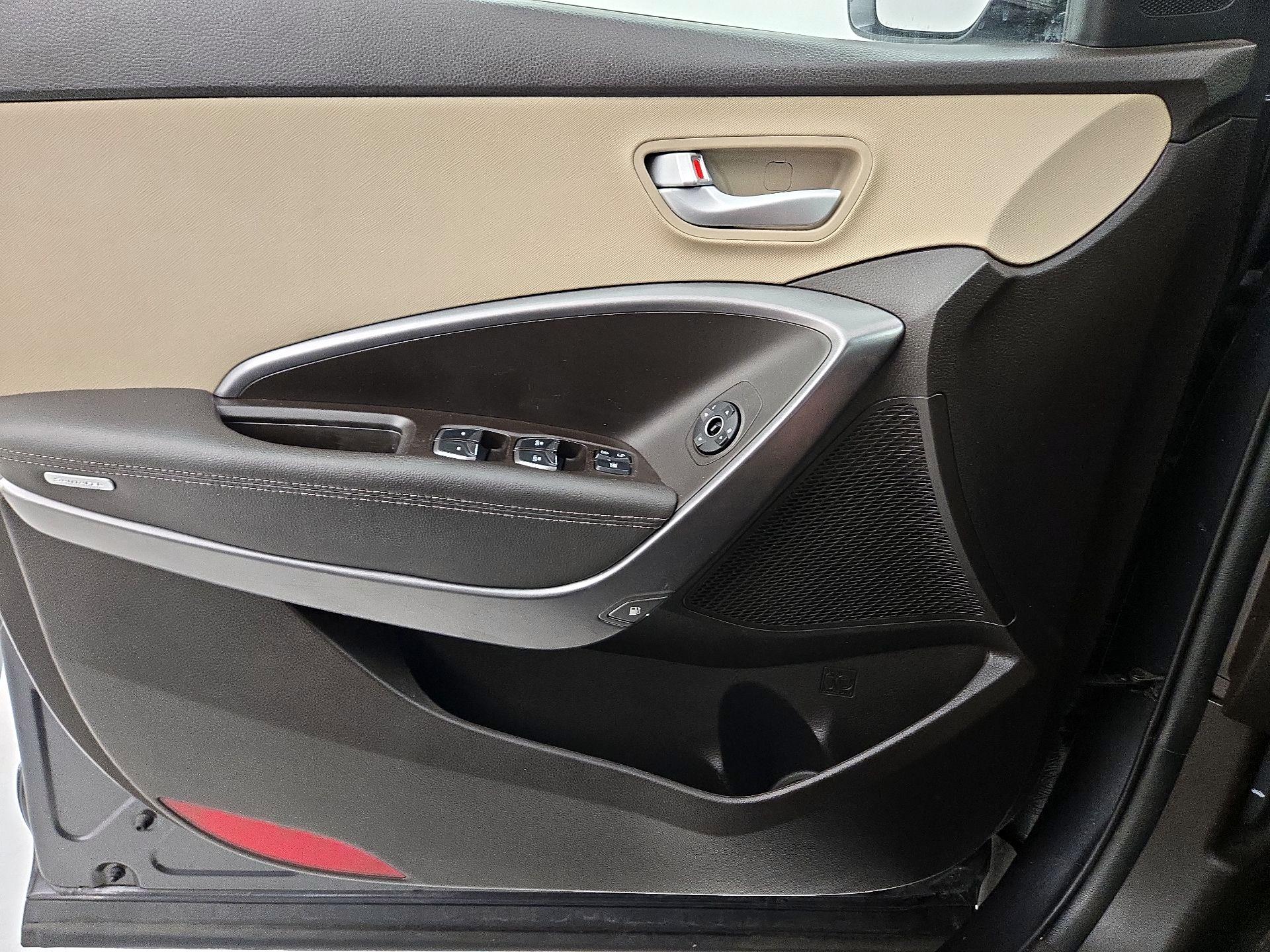 Thumbnail: 2018 Hyundai Santa Fe - 12