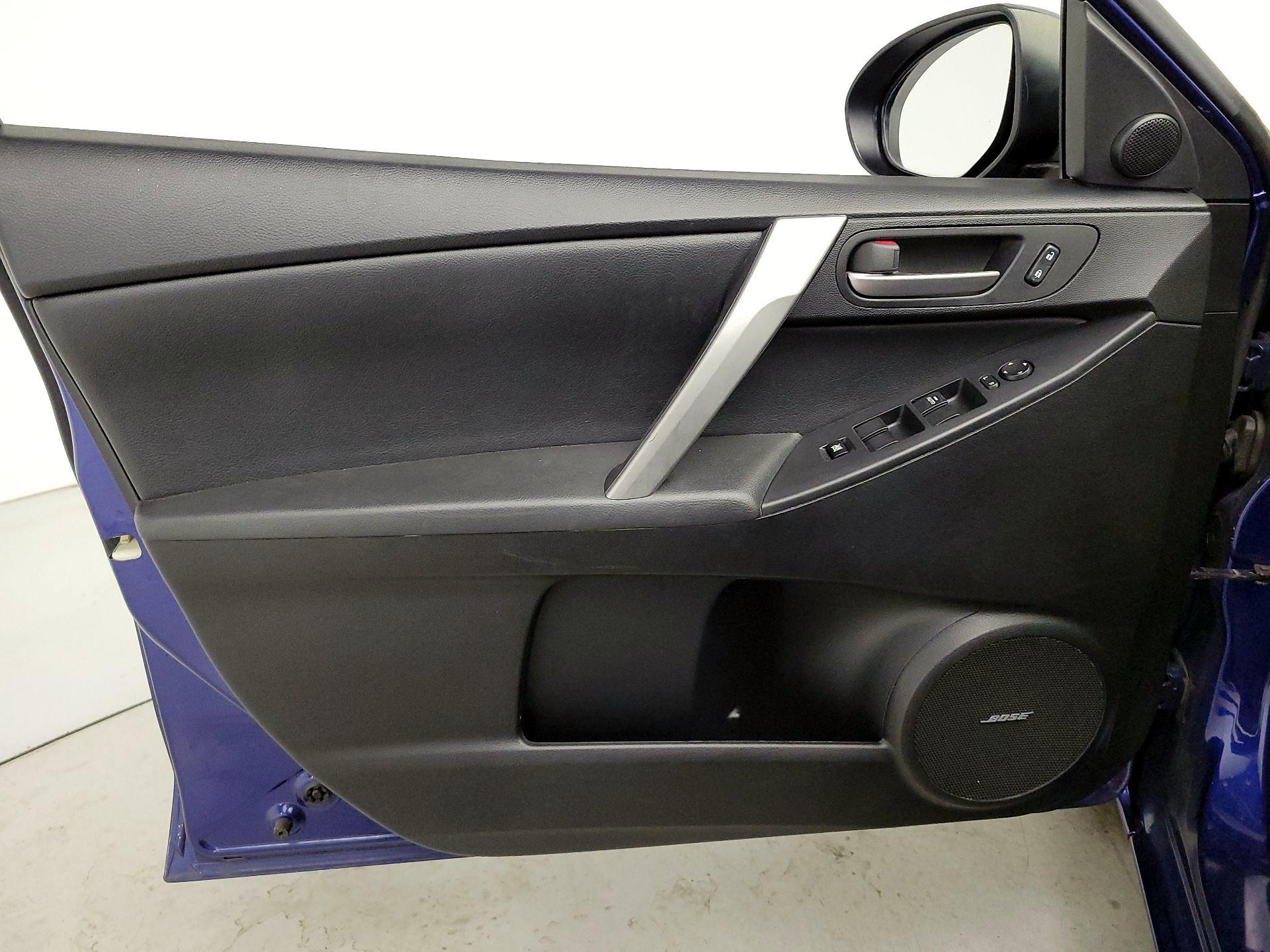Thumbnail: 2013 Mazda Mazda3 - 12