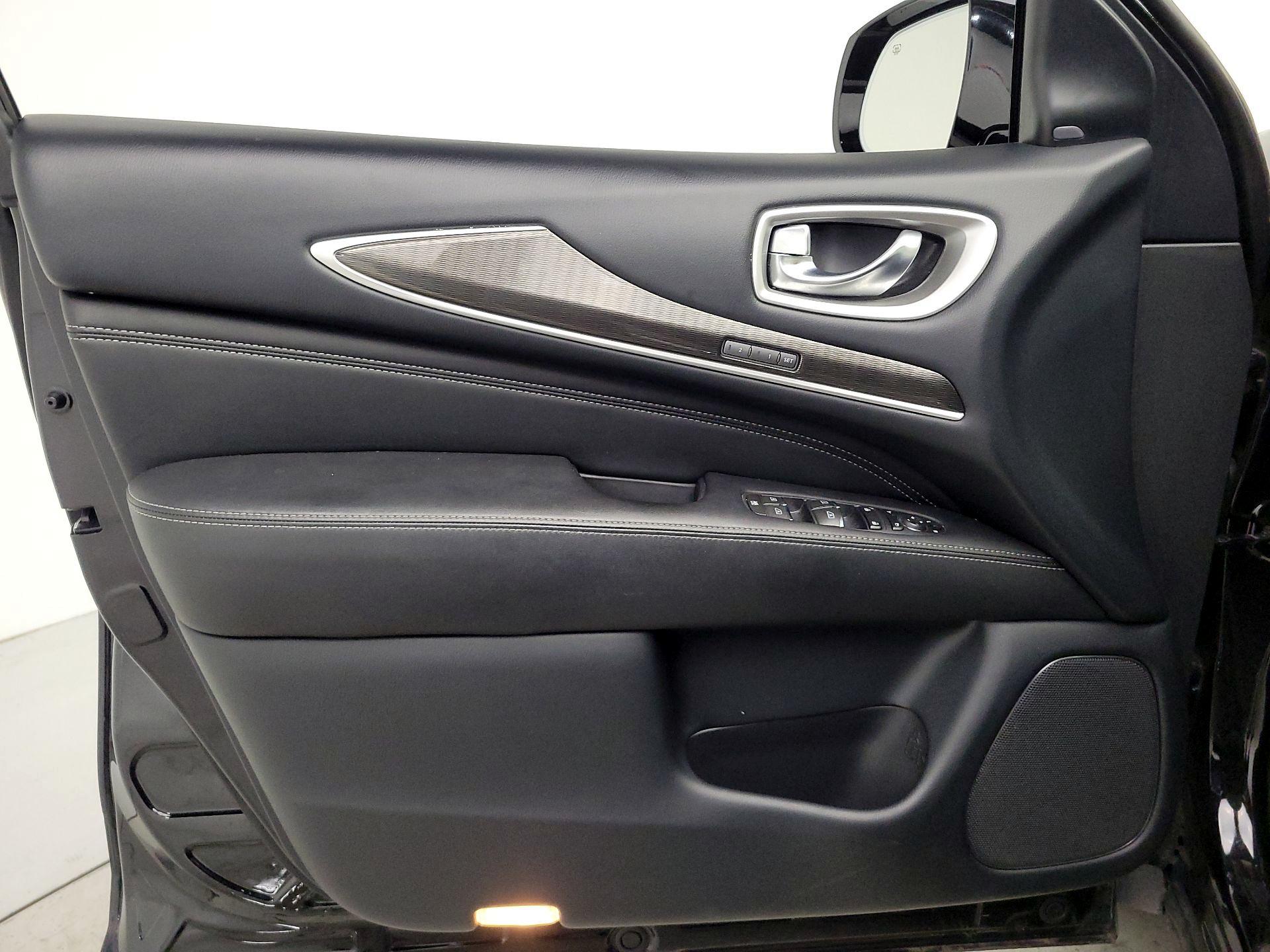 Thumbnail: 2020 INFINITI QX60 - 12