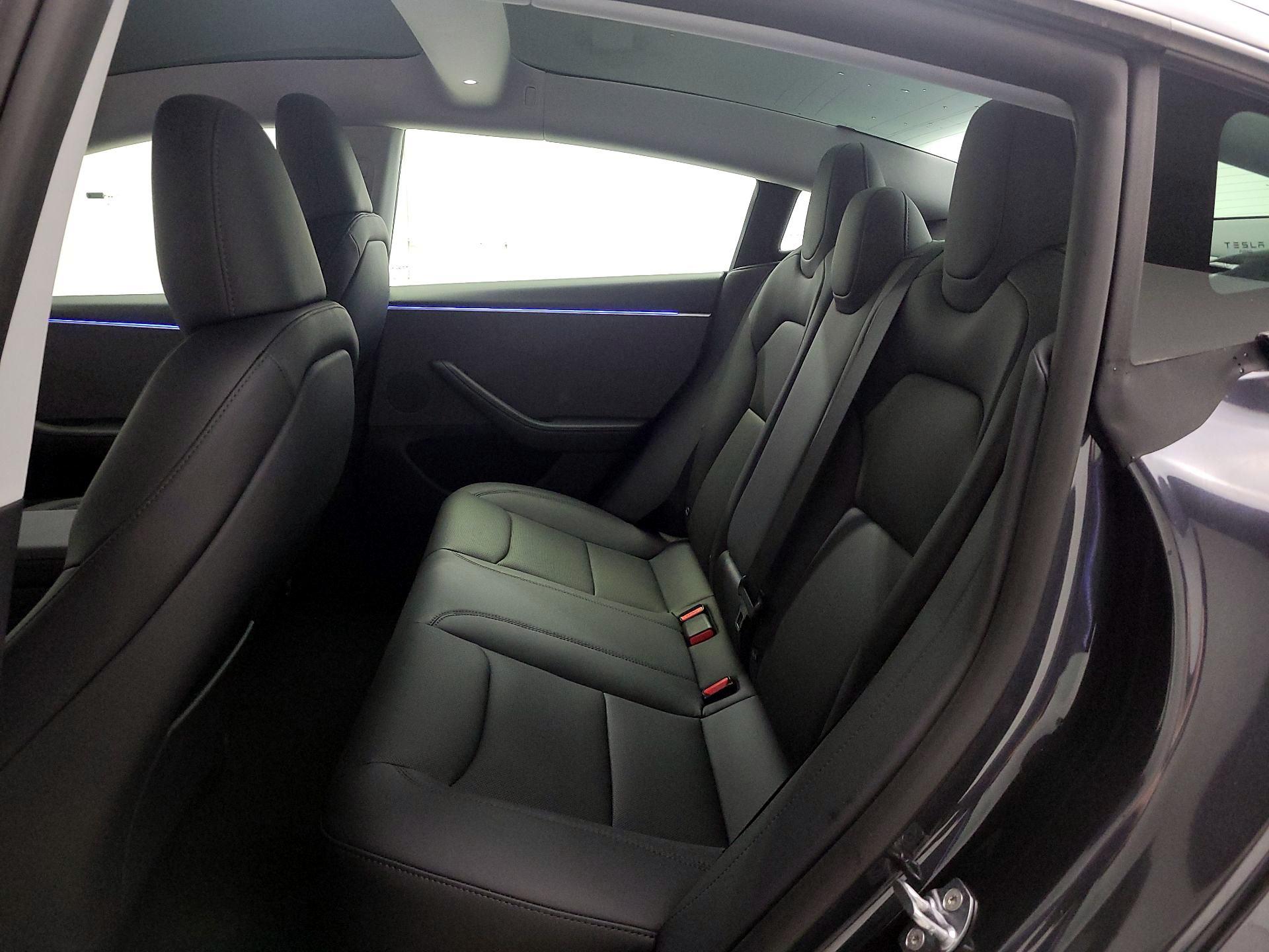 Thumbnail: 2025 Tesla Model 3 - 19