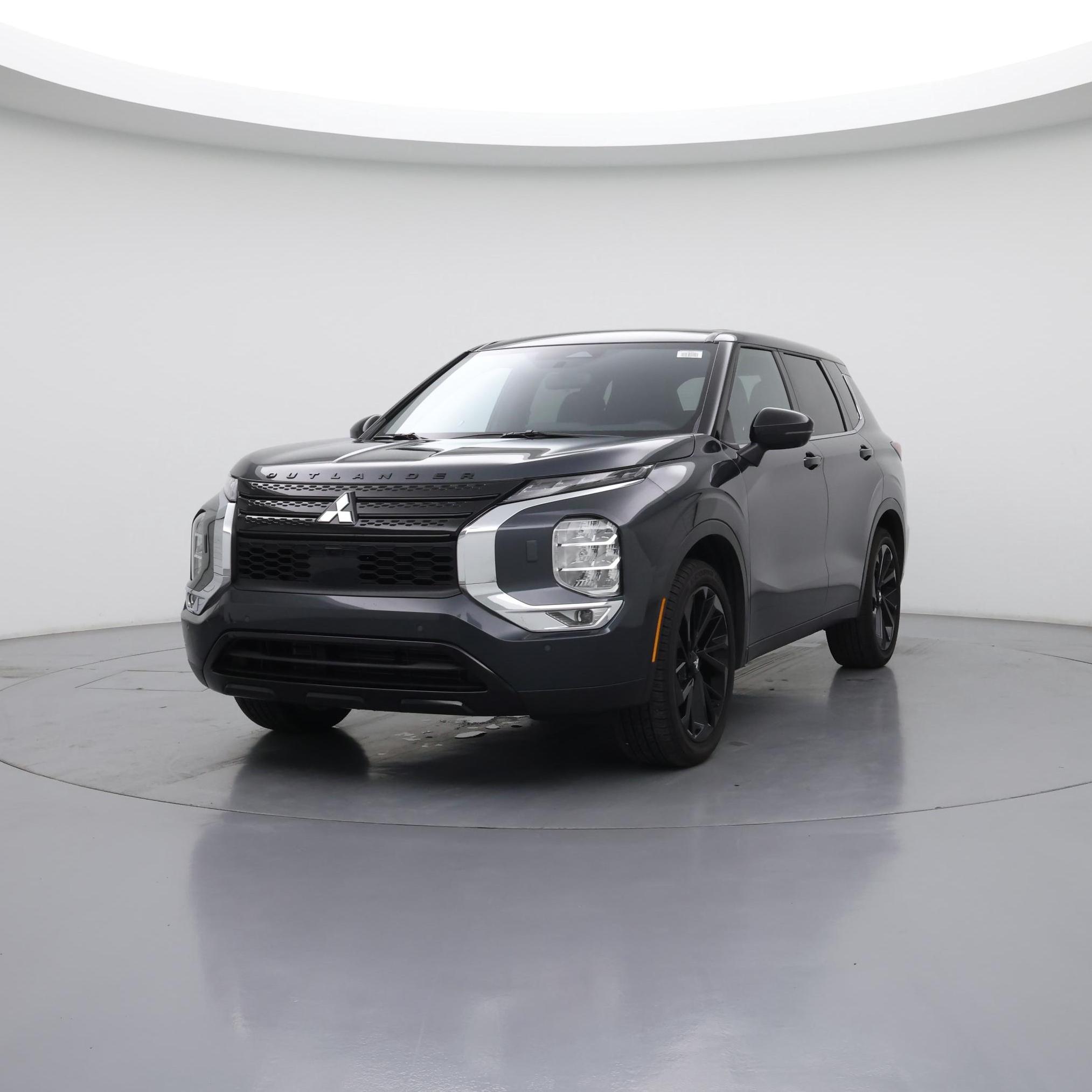 Thumbnail: 2024 Mitsubishi Outlander - 4