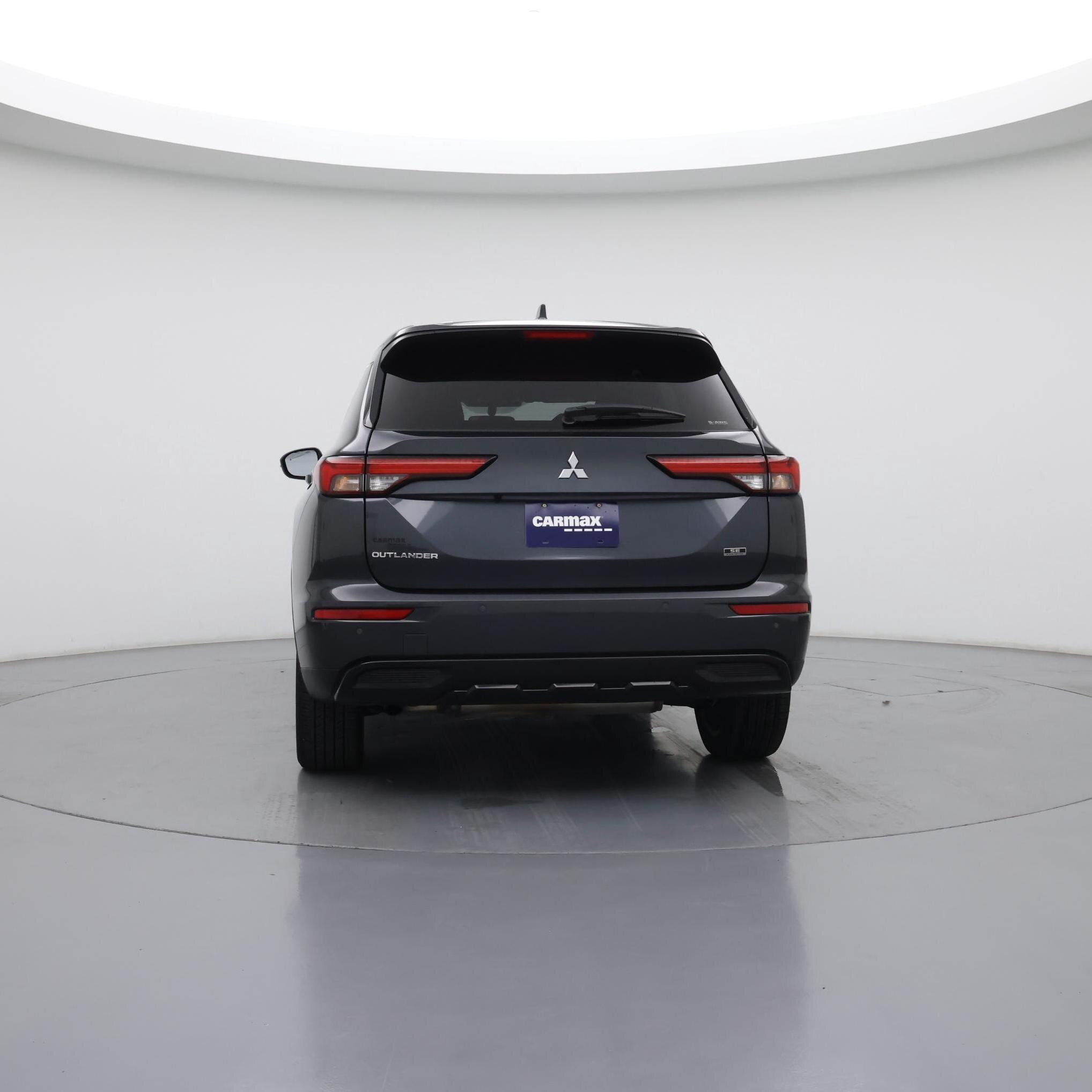 Thumbnail: 2024 Mitsubishi Outlander - 6