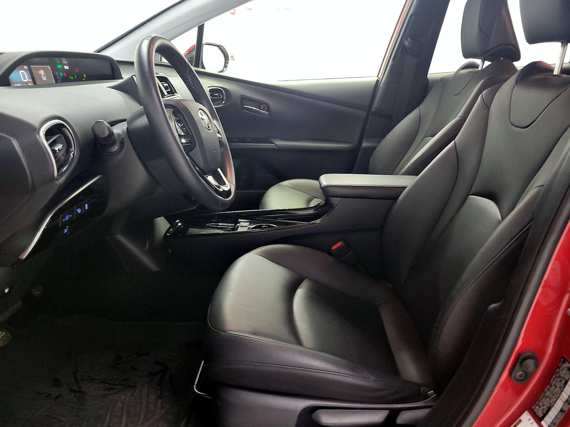Thumbnail: 2019 Toyota Prius - 11