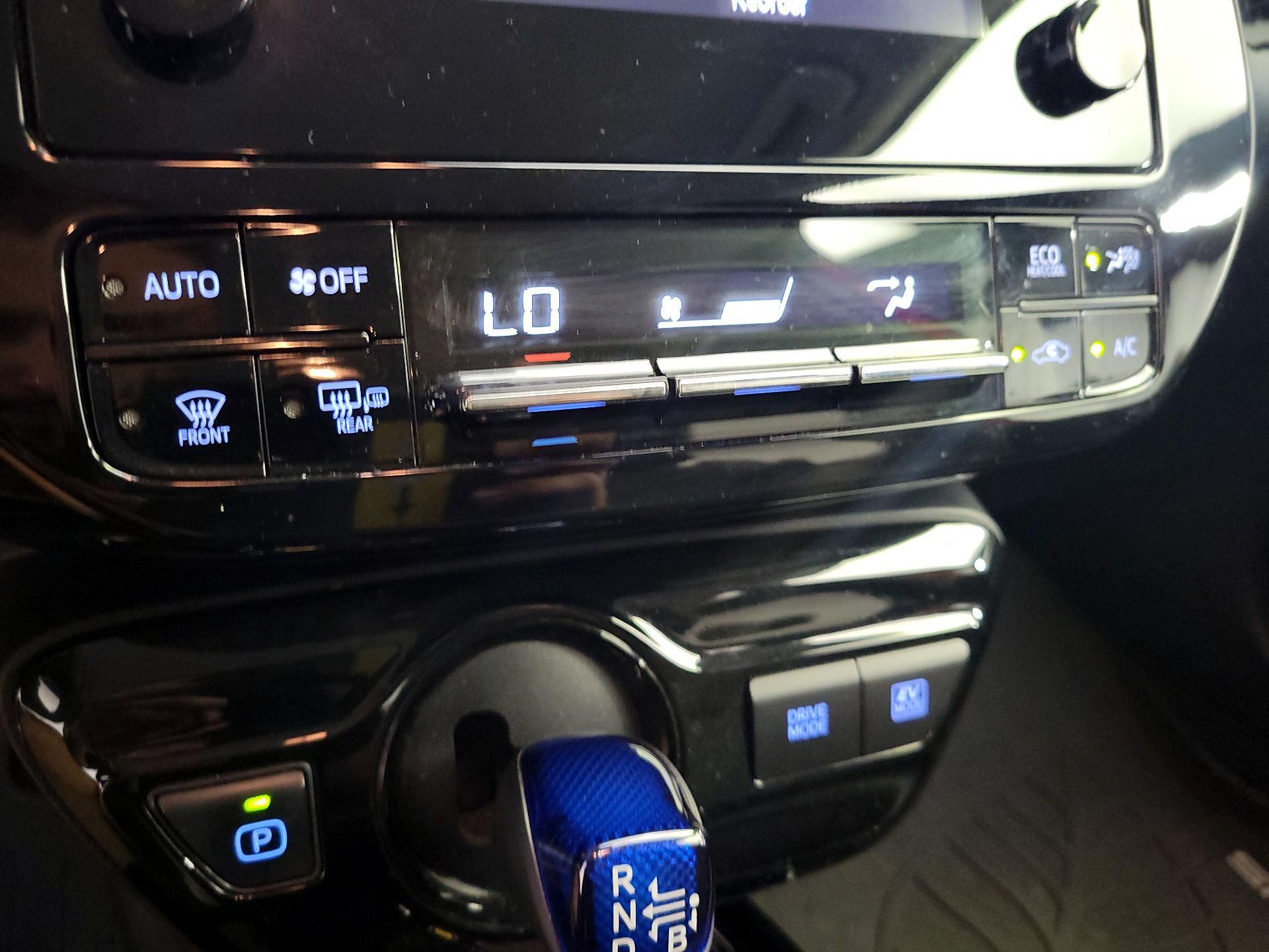 Thumbnail: 2019 Toyota Prius - 16