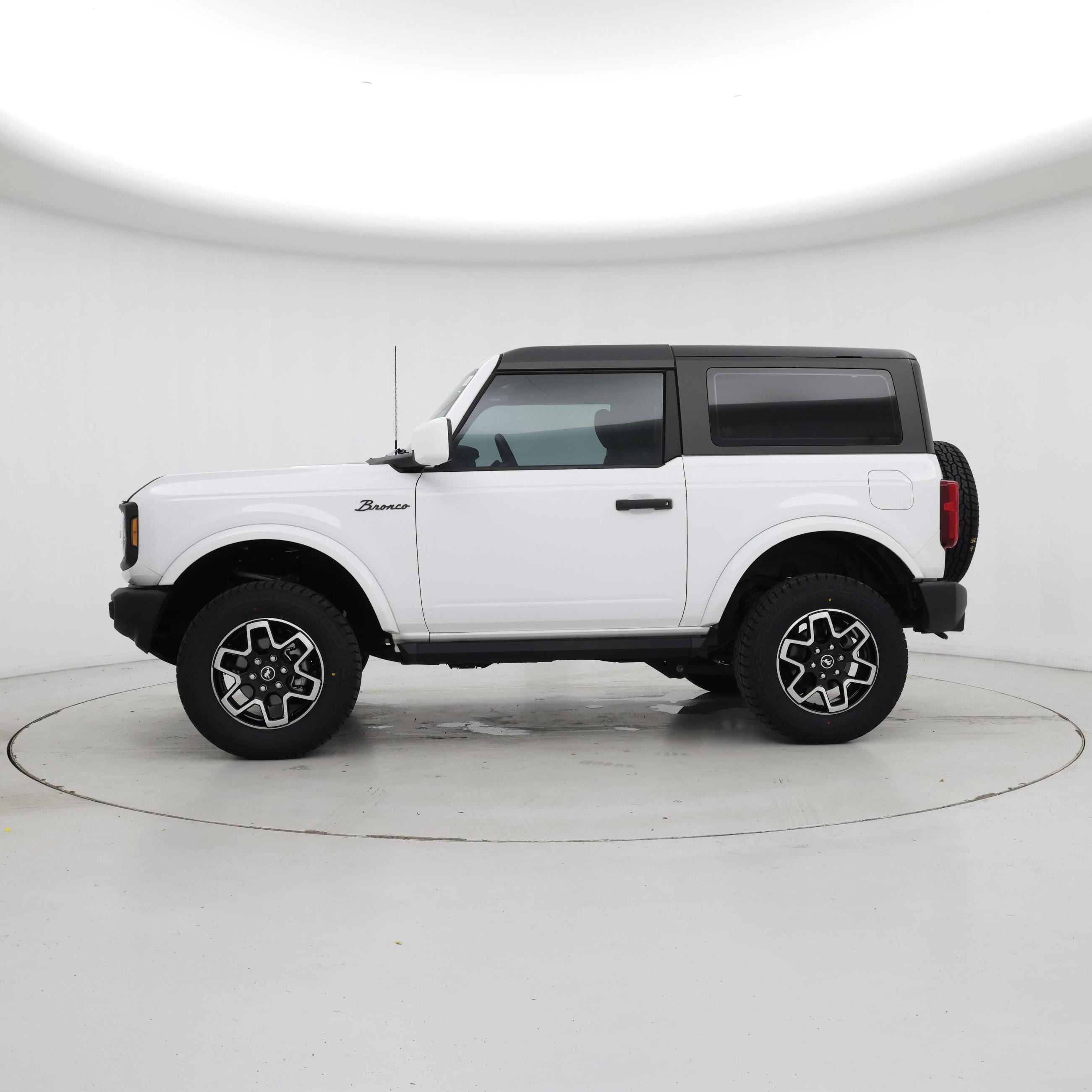 Thumbnail: 2023 Ford Bronco - 3
