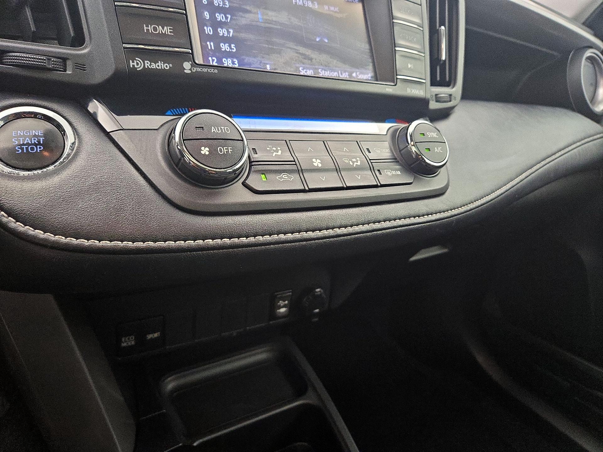 Thumbnail: 2018 Toyota RAV4 - 16