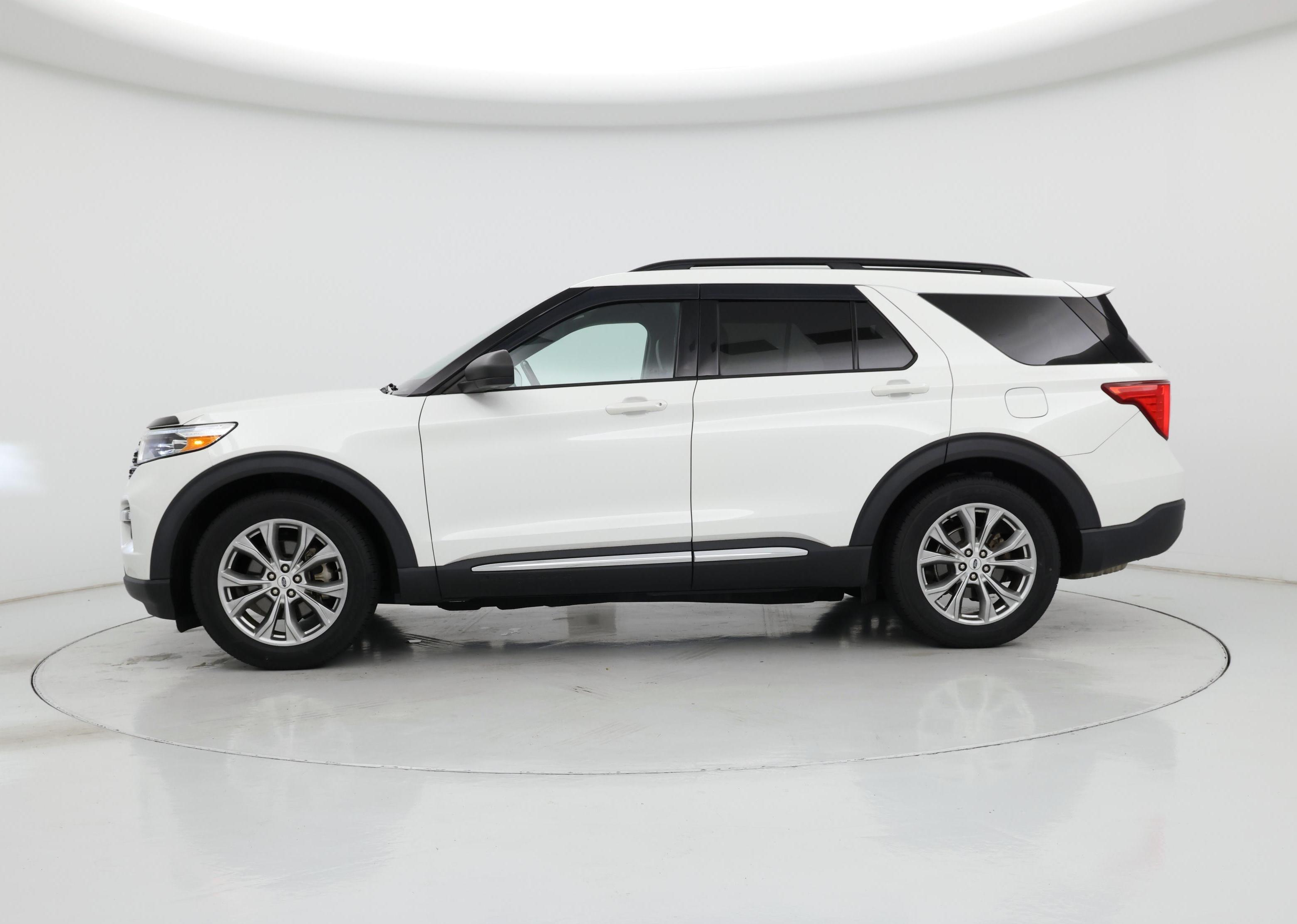 Thumbnail: 2020 Ford Explorer - 3