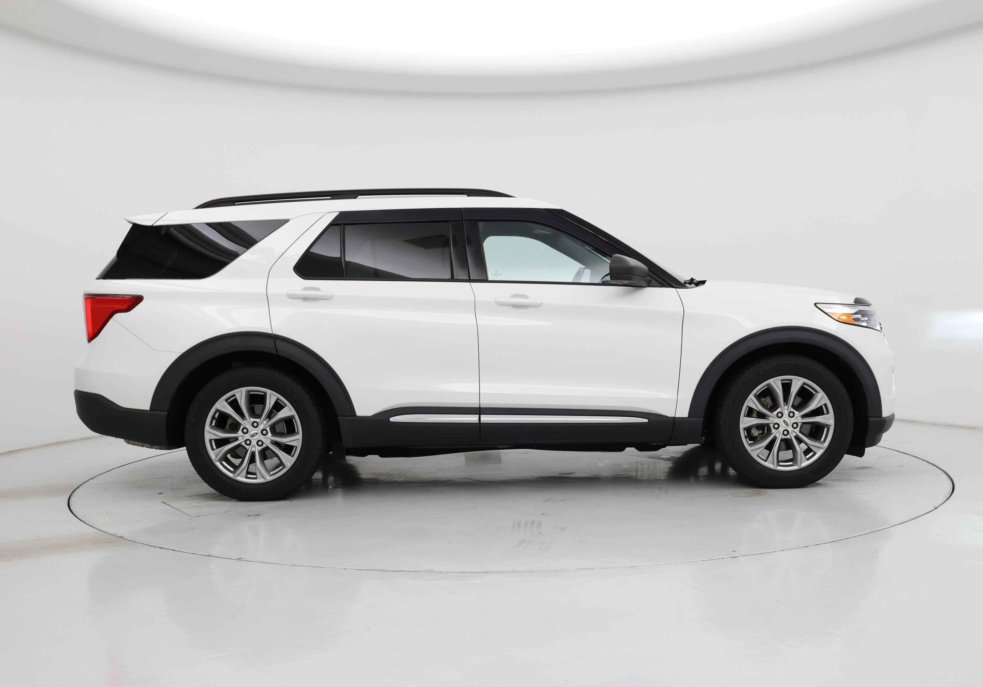 Thumbnail: 2020 Ford Explorer - 7