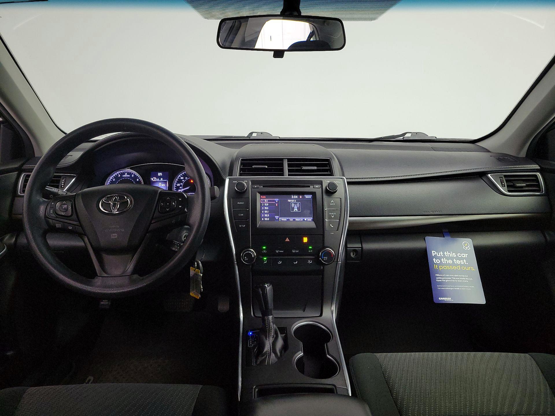 Thumbnail: 2017 Toyota Camry - 9