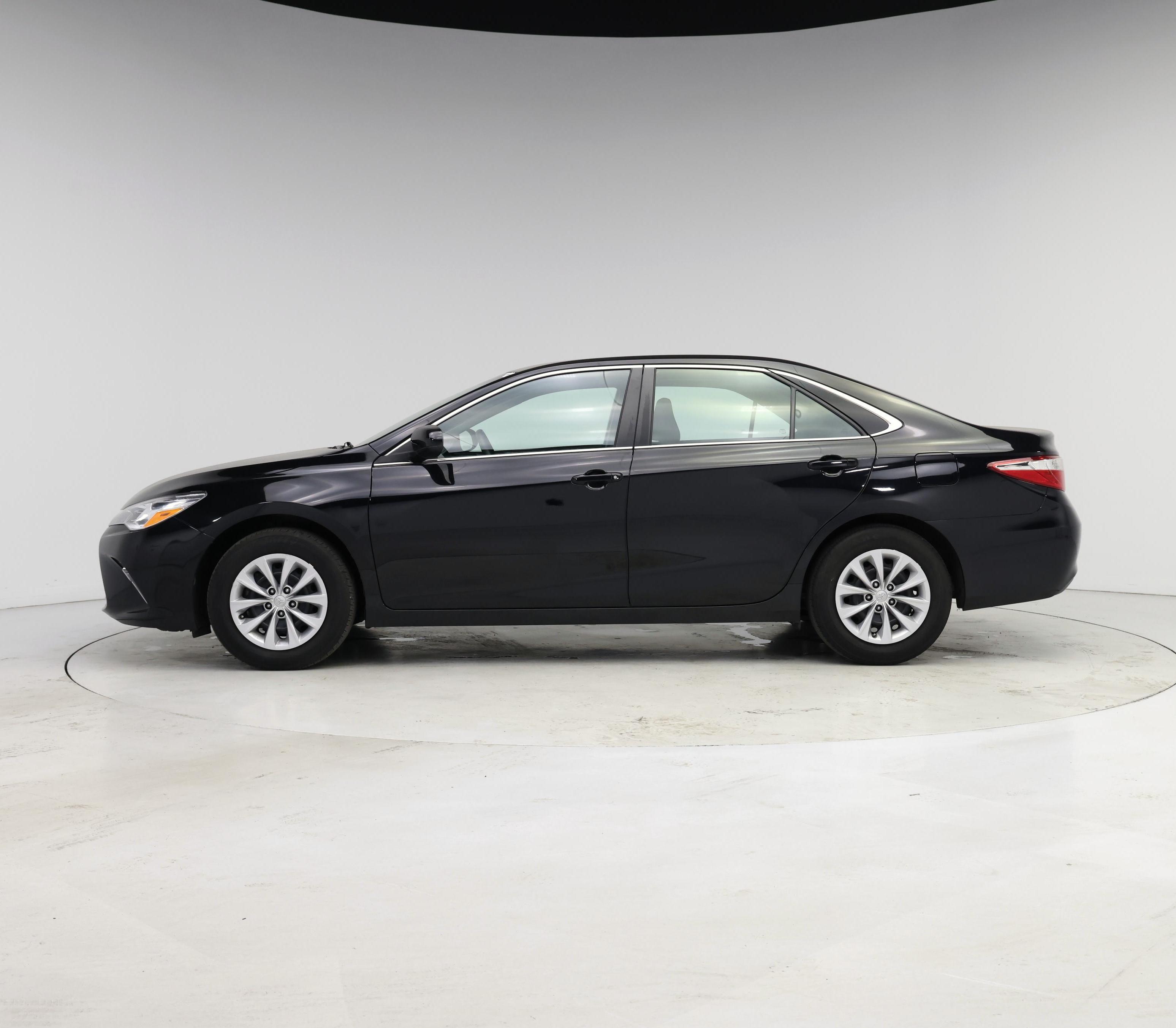 Thumbnail: 2017 Toyota Camry - 3