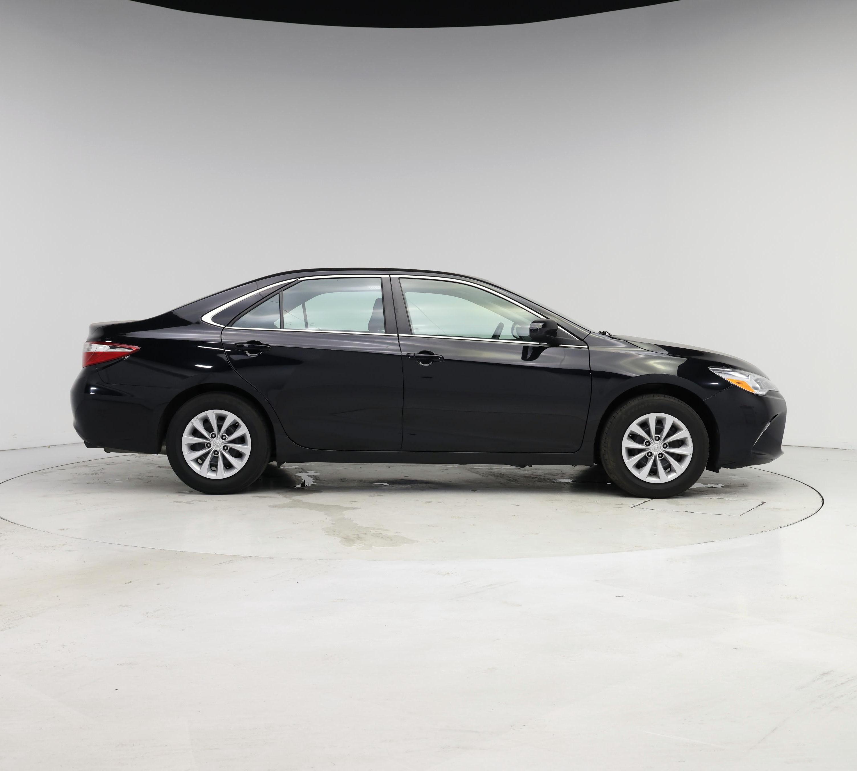 Thumbnail: 2017 Toyota Camry - 7