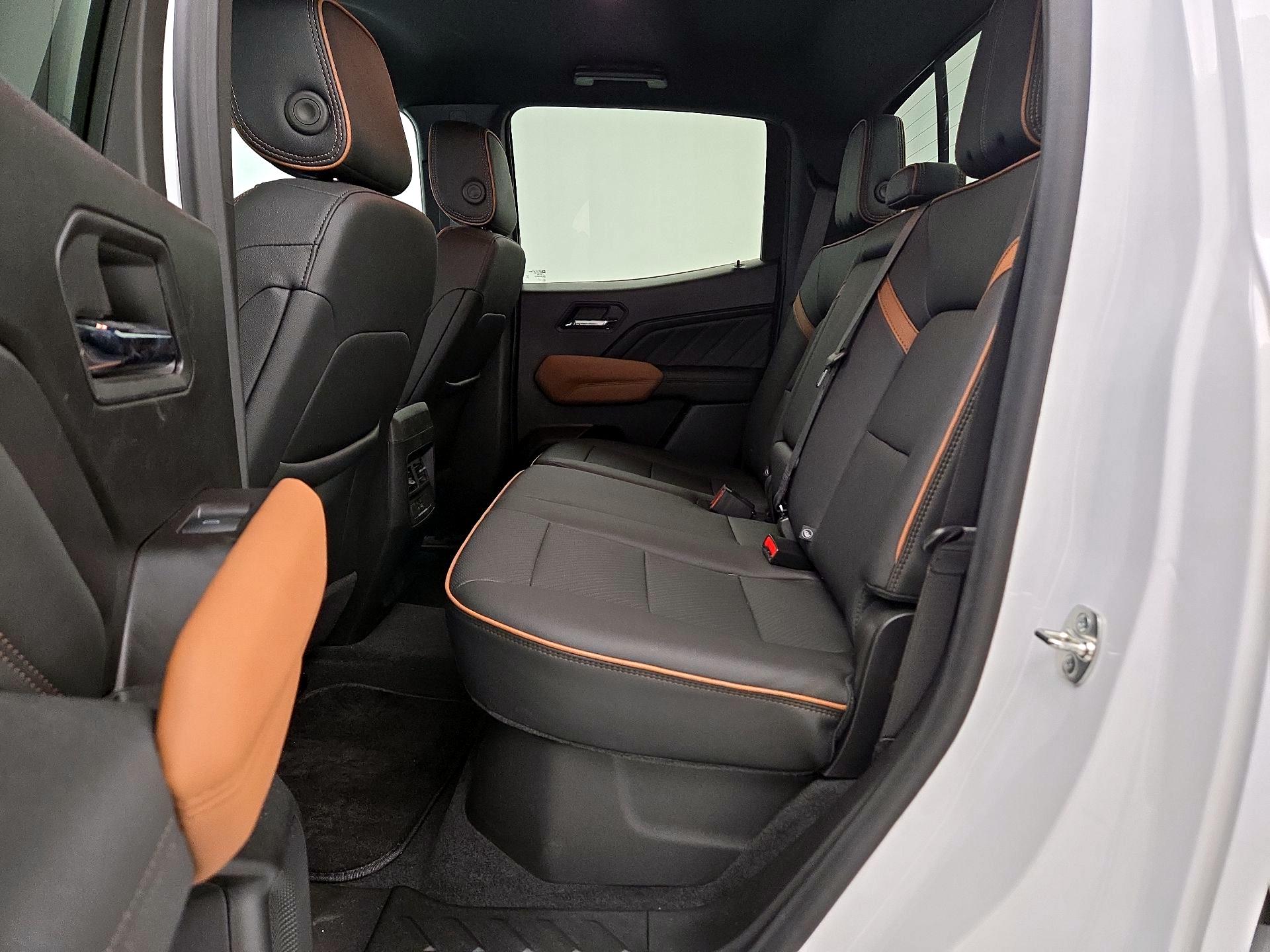 Thumbnail: 2024 GMC Canyon - 19