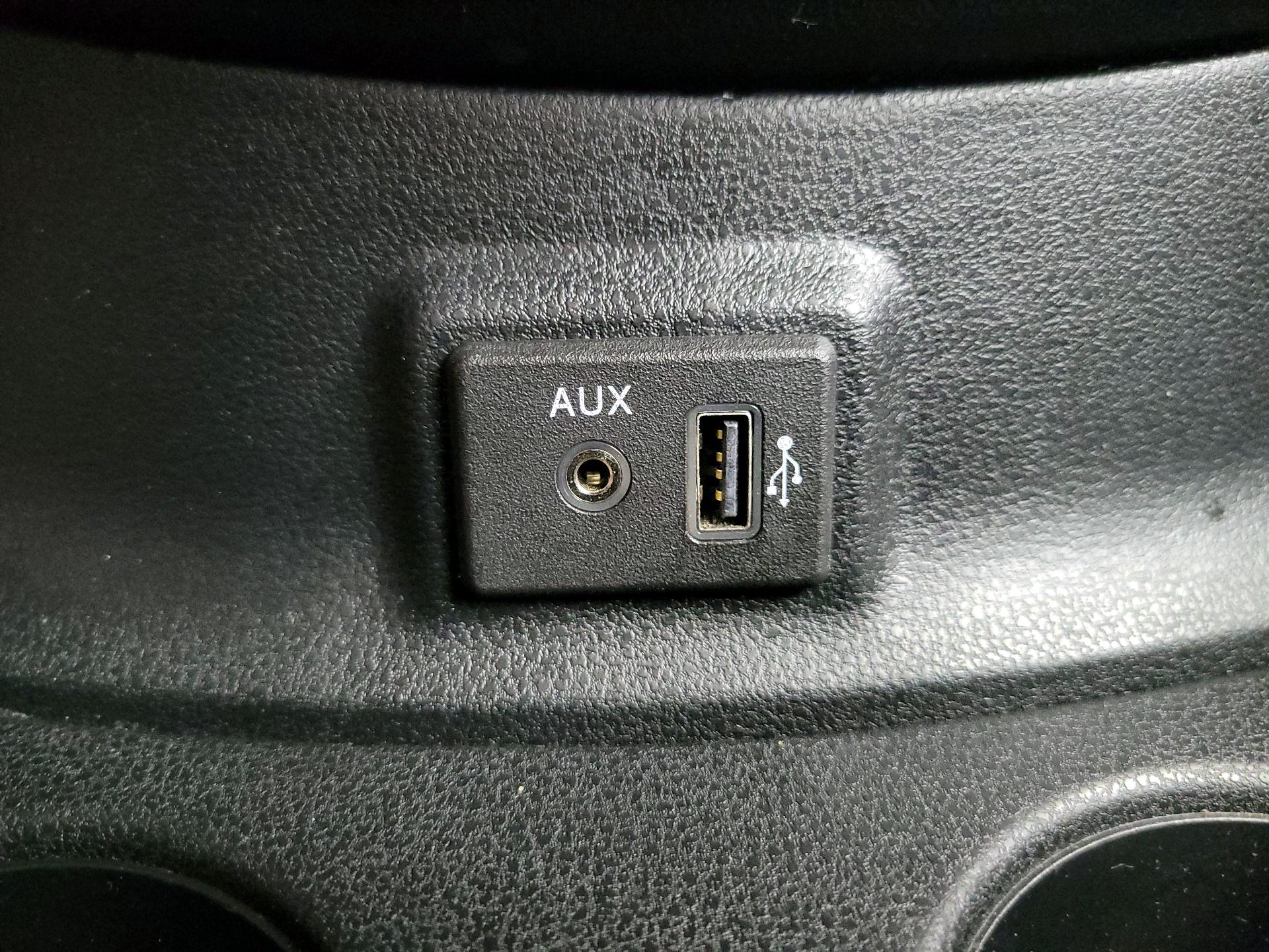 Thumbnail: 2019 Nissan Versa - 18