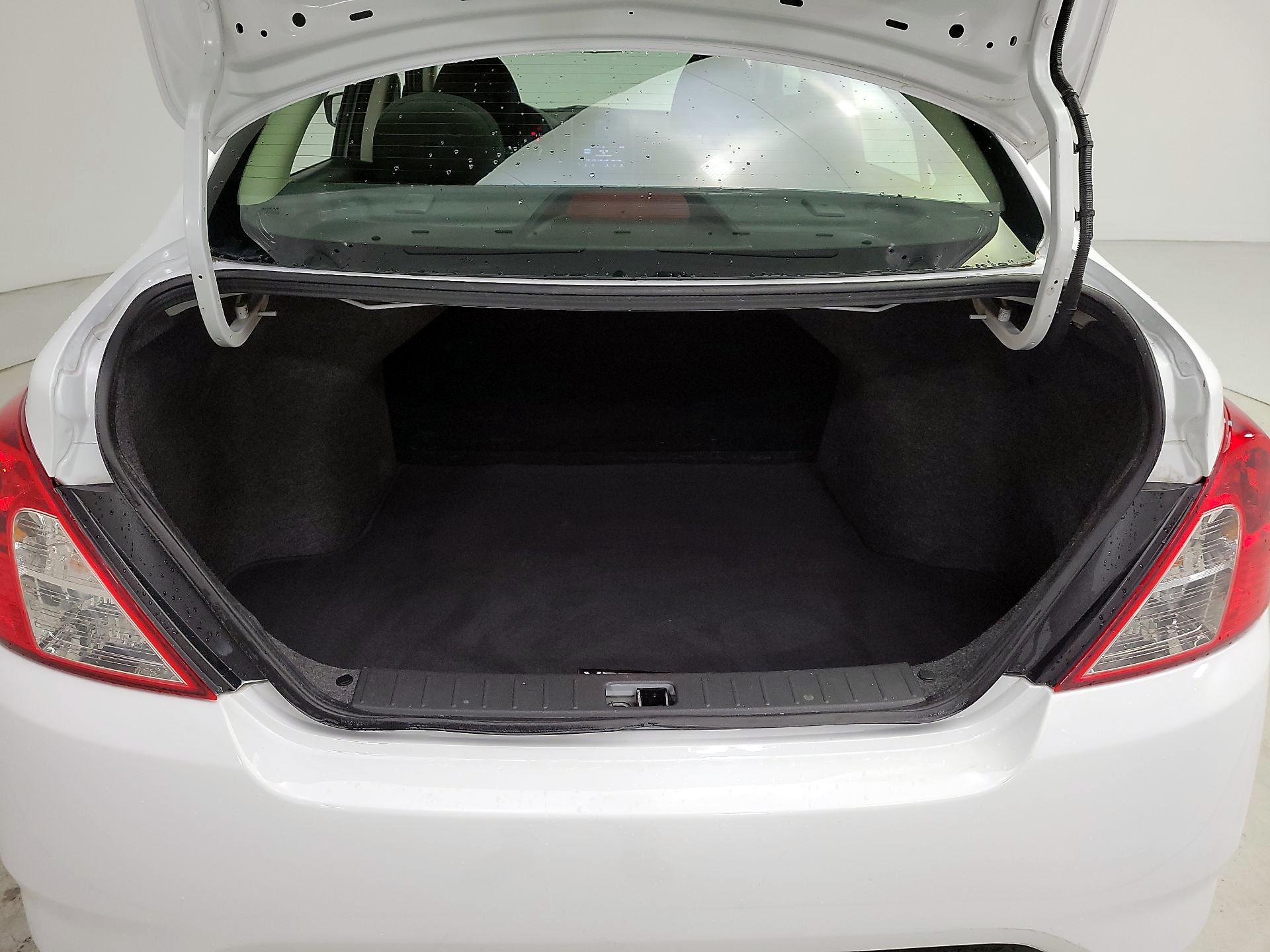 Thumbnail: 2019 Nissan Versa - 20