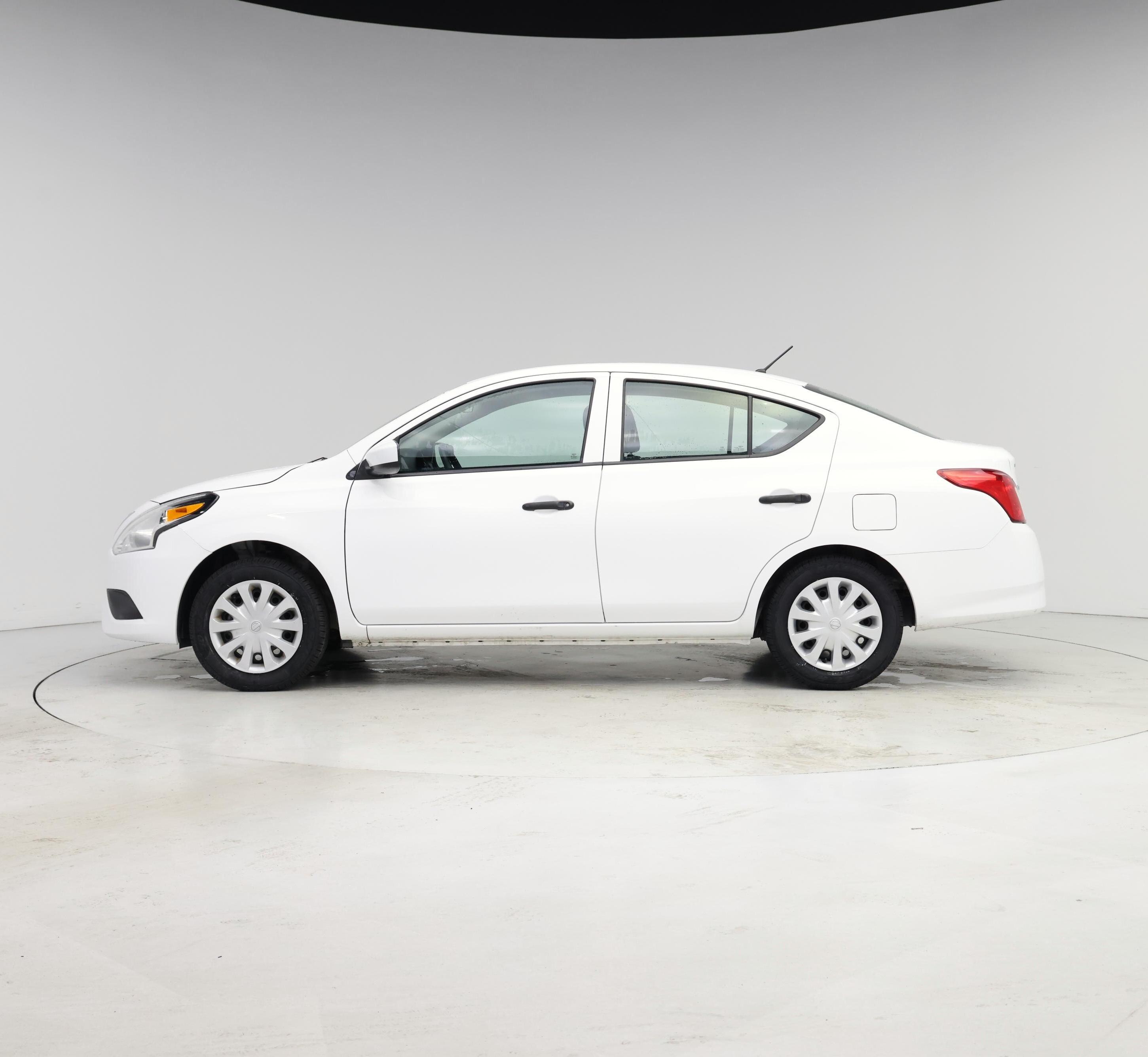 Thumbnail: 2019 Nissan Versa - 3