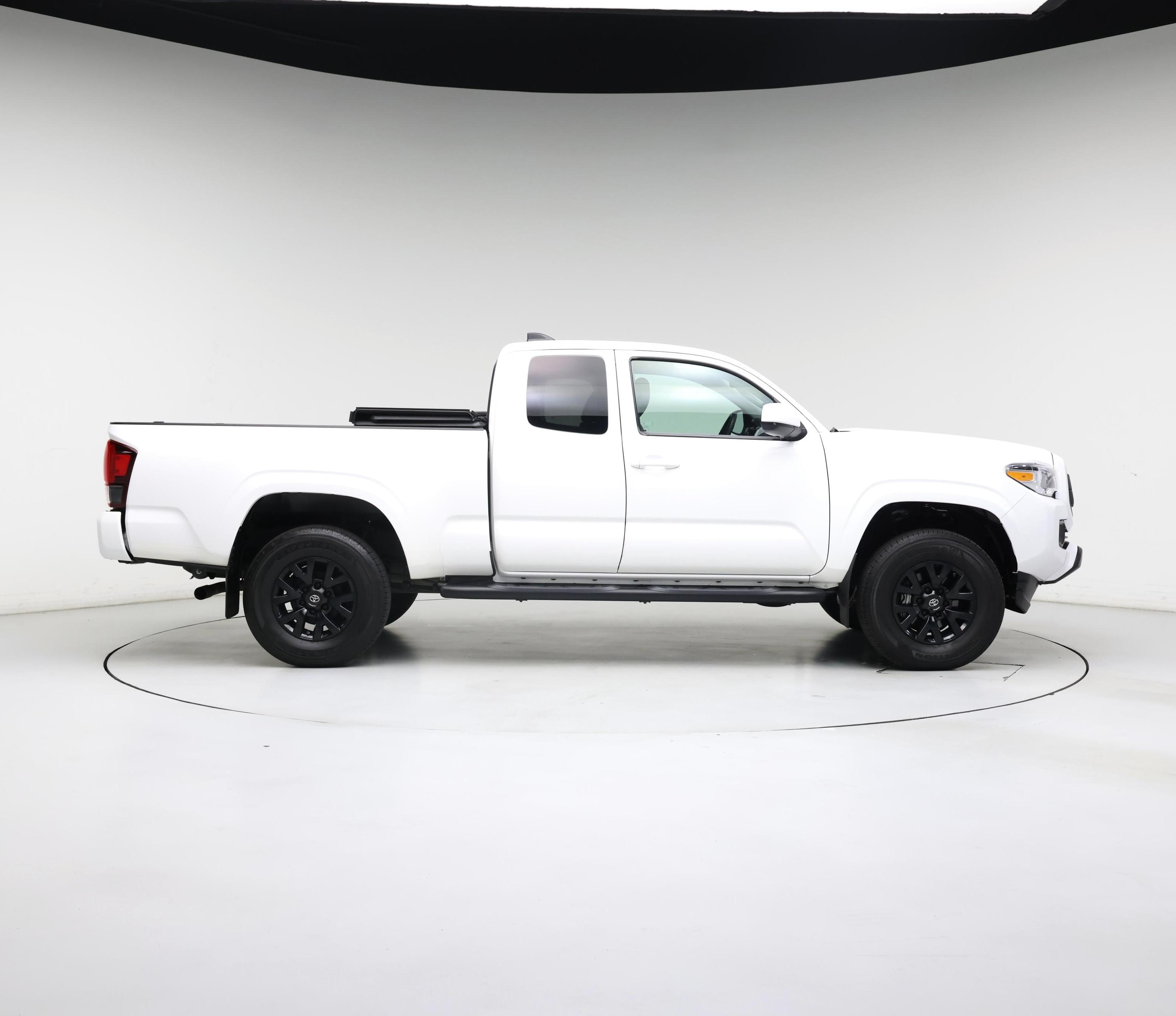 Thumbnail: 2022 Toyota Tacoma - 7