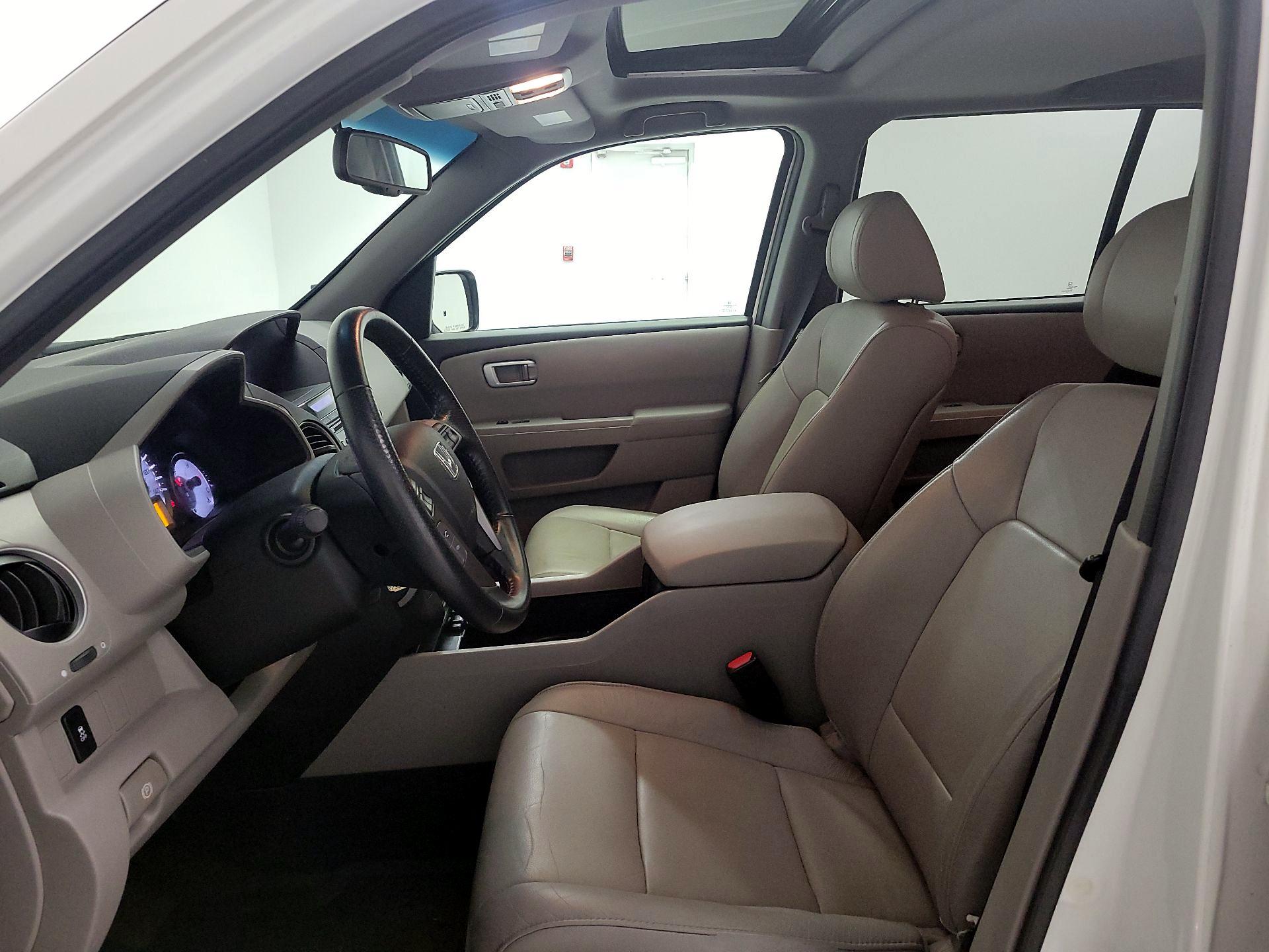 Thumbnail: 2015 Honda Pilot - 11