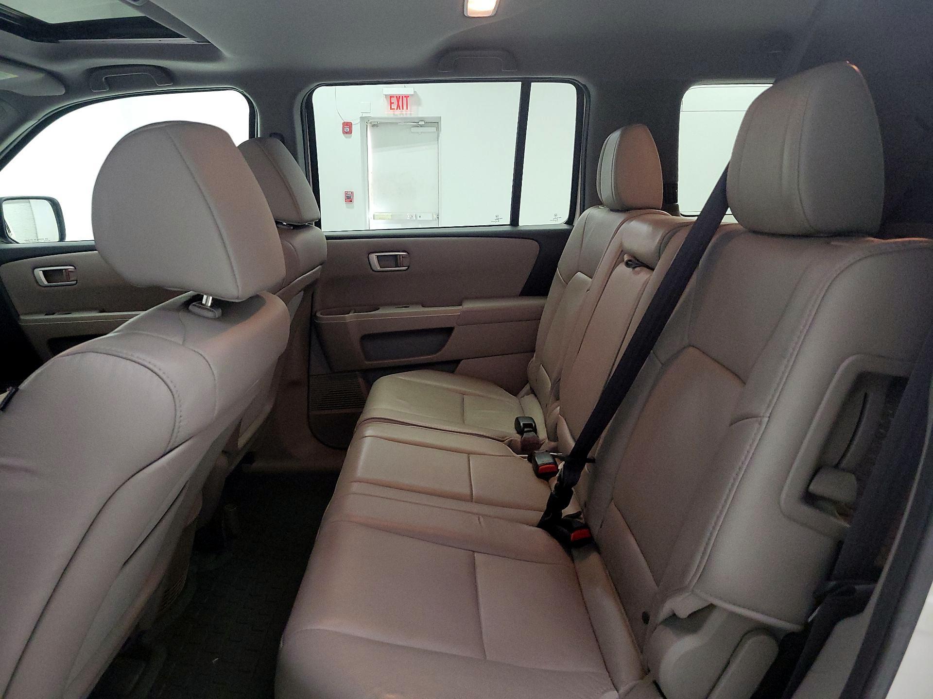 Thumbnail: 2015 Honda Pilot - 20