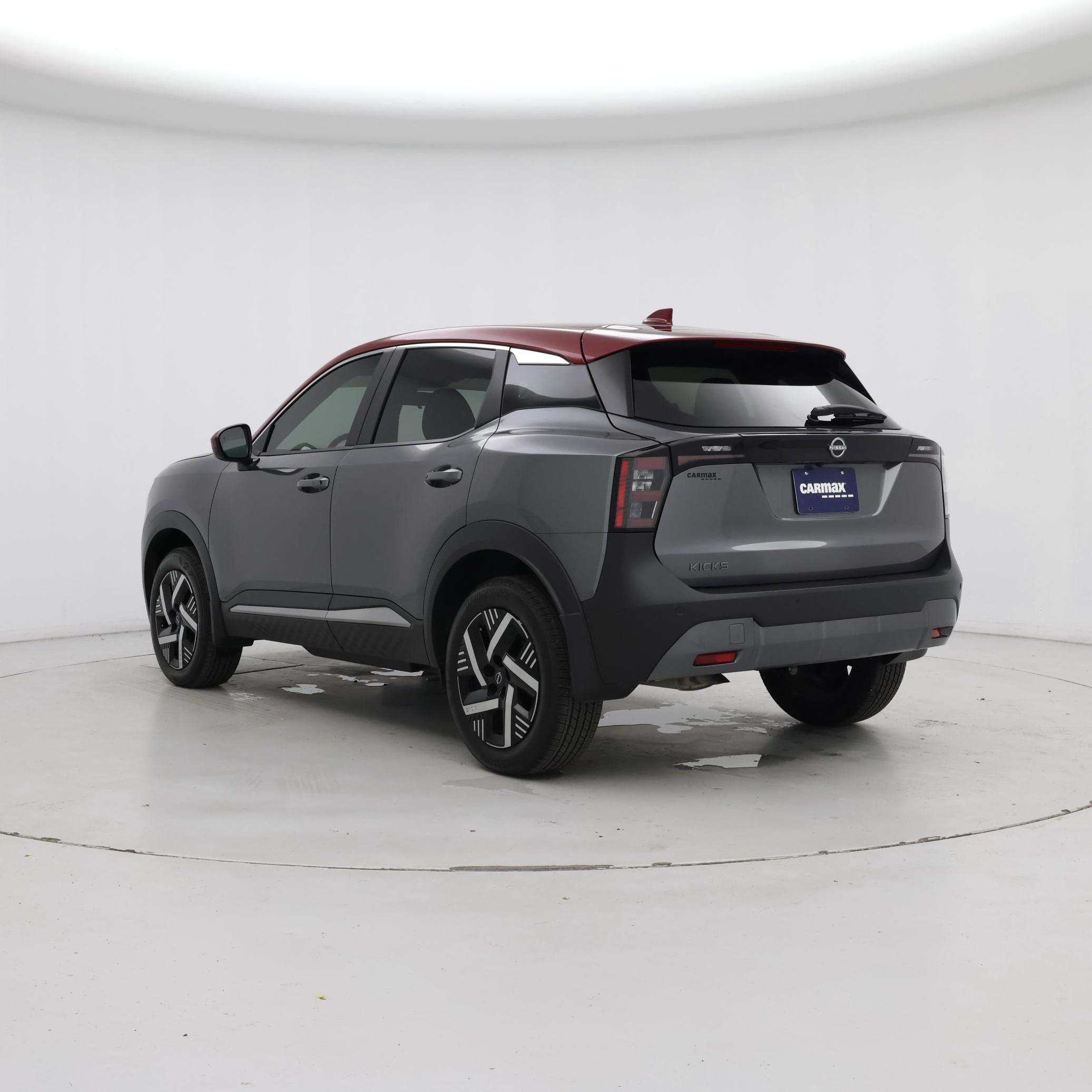 Thumbnail: 2025 Nissan Kicks - 2