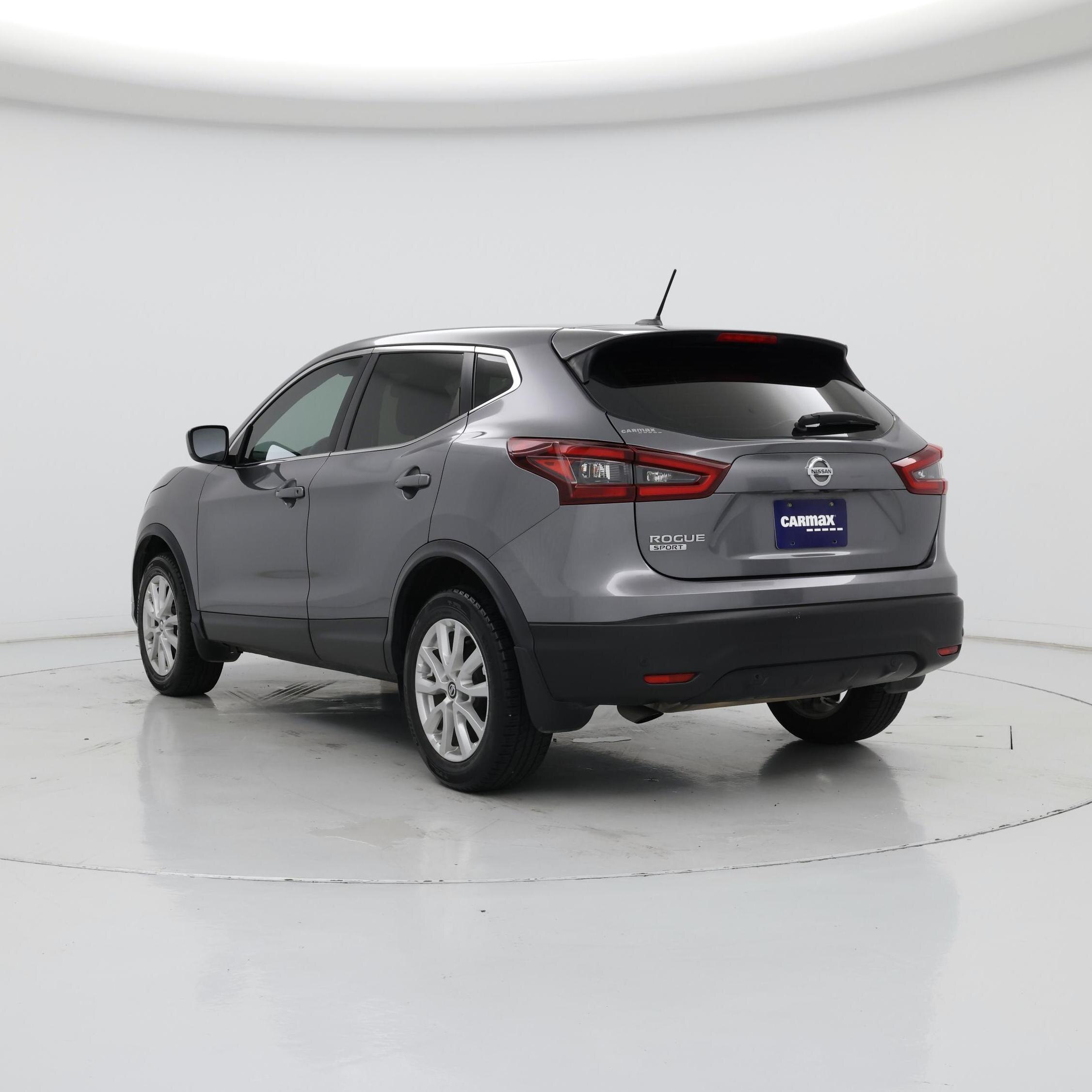 Thumbnail: 2021 Nissan Rogue Sport - 2