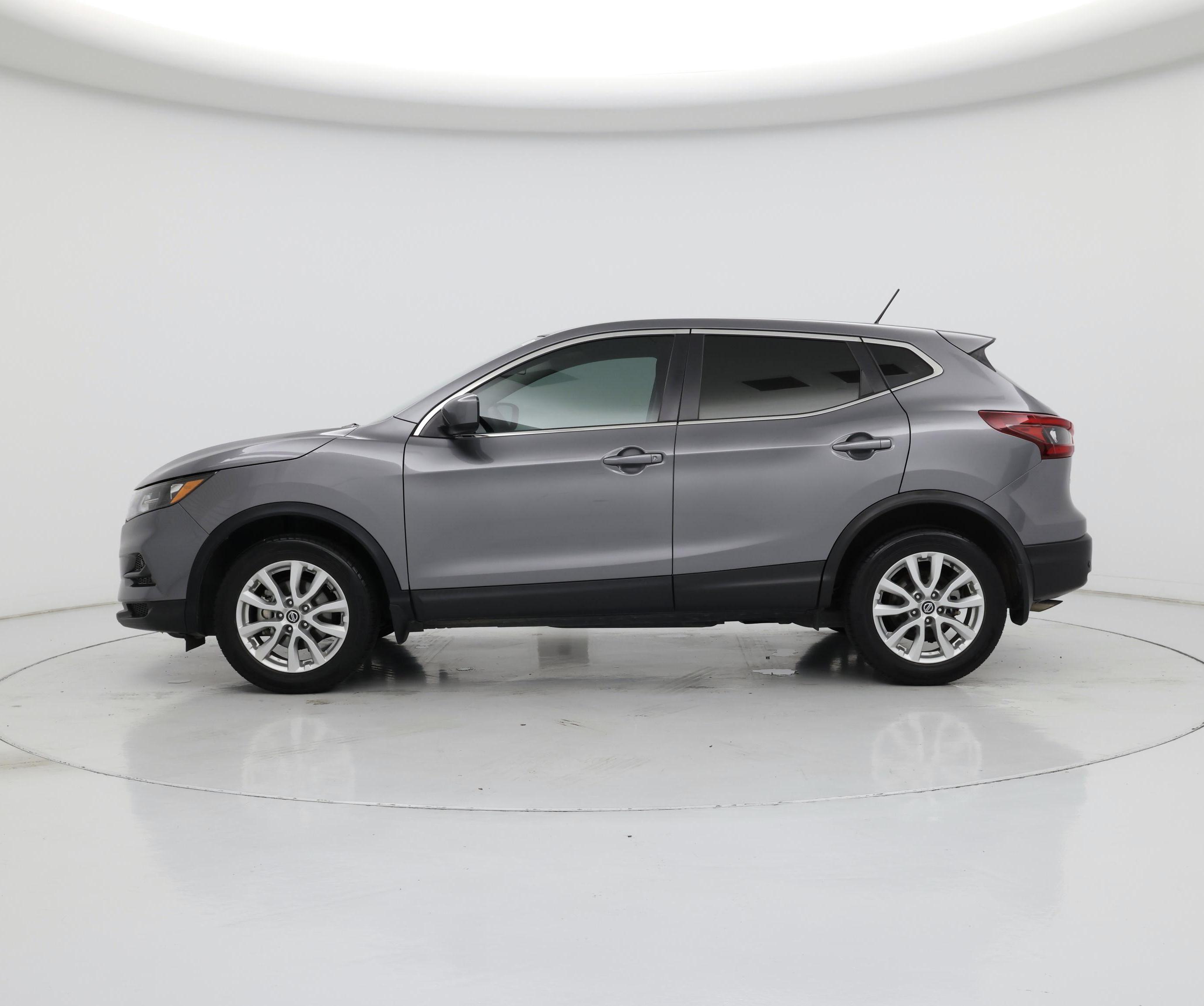 Thumbnail: 2021 Nissan Rogue Sport - 3