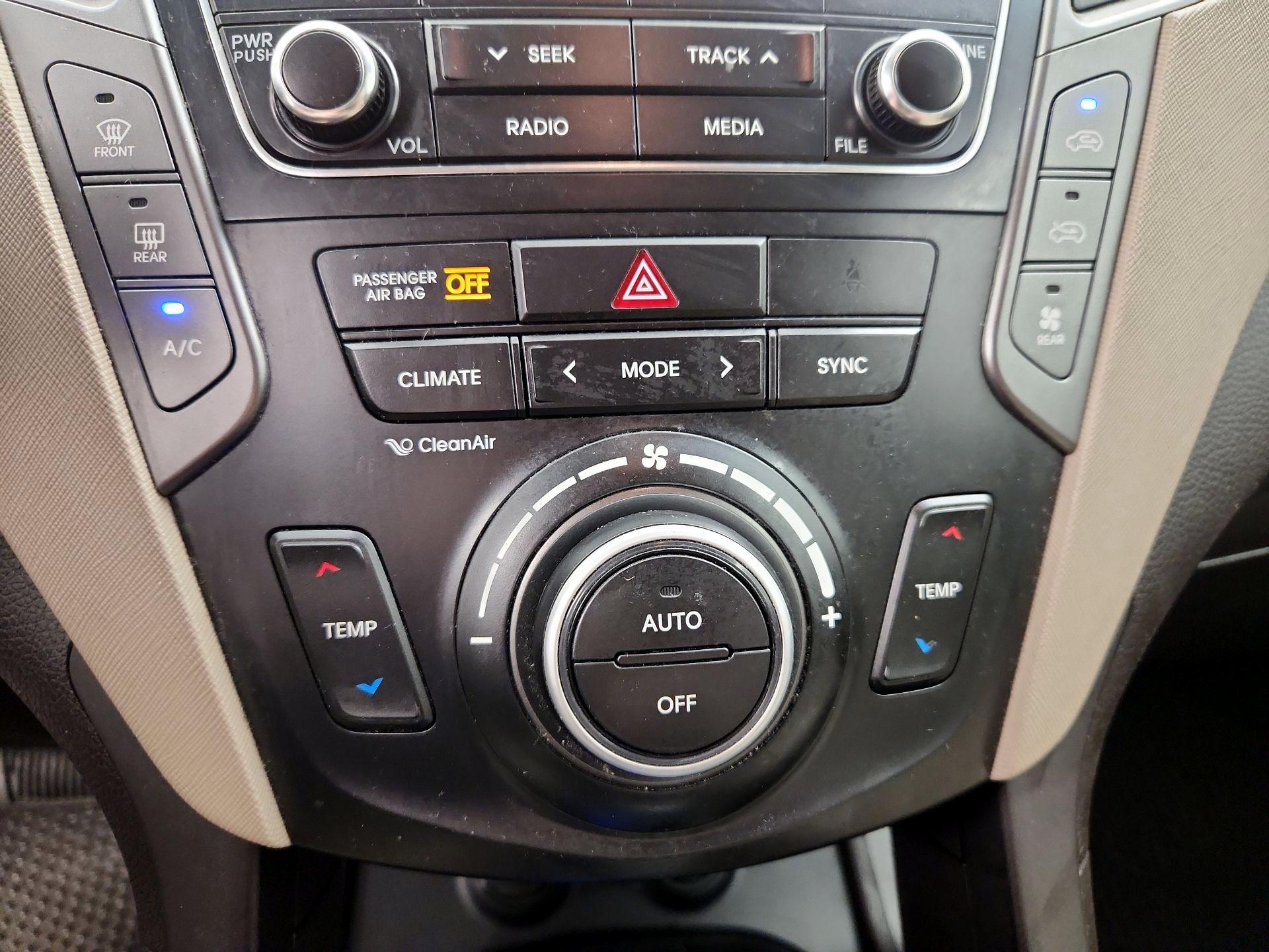 Thumbnail: 2017 Hyundai Santa Fe - 16