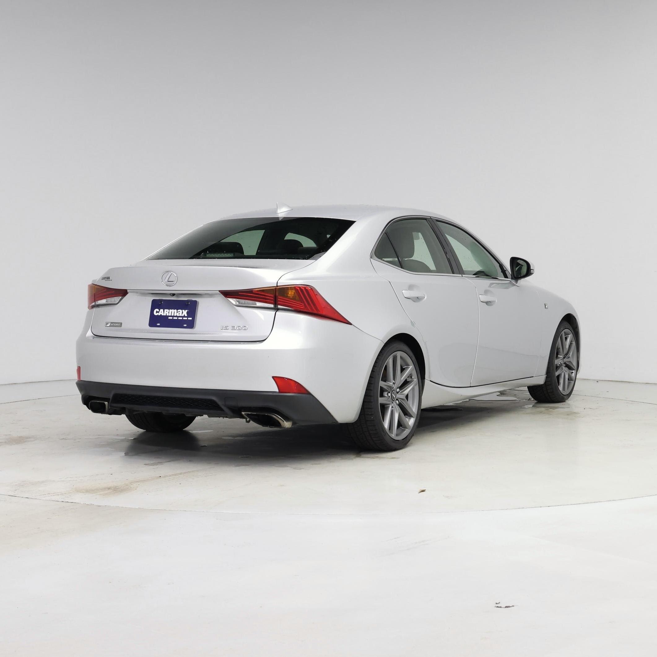 Thumbnail: 2018 Lexus IS - 8