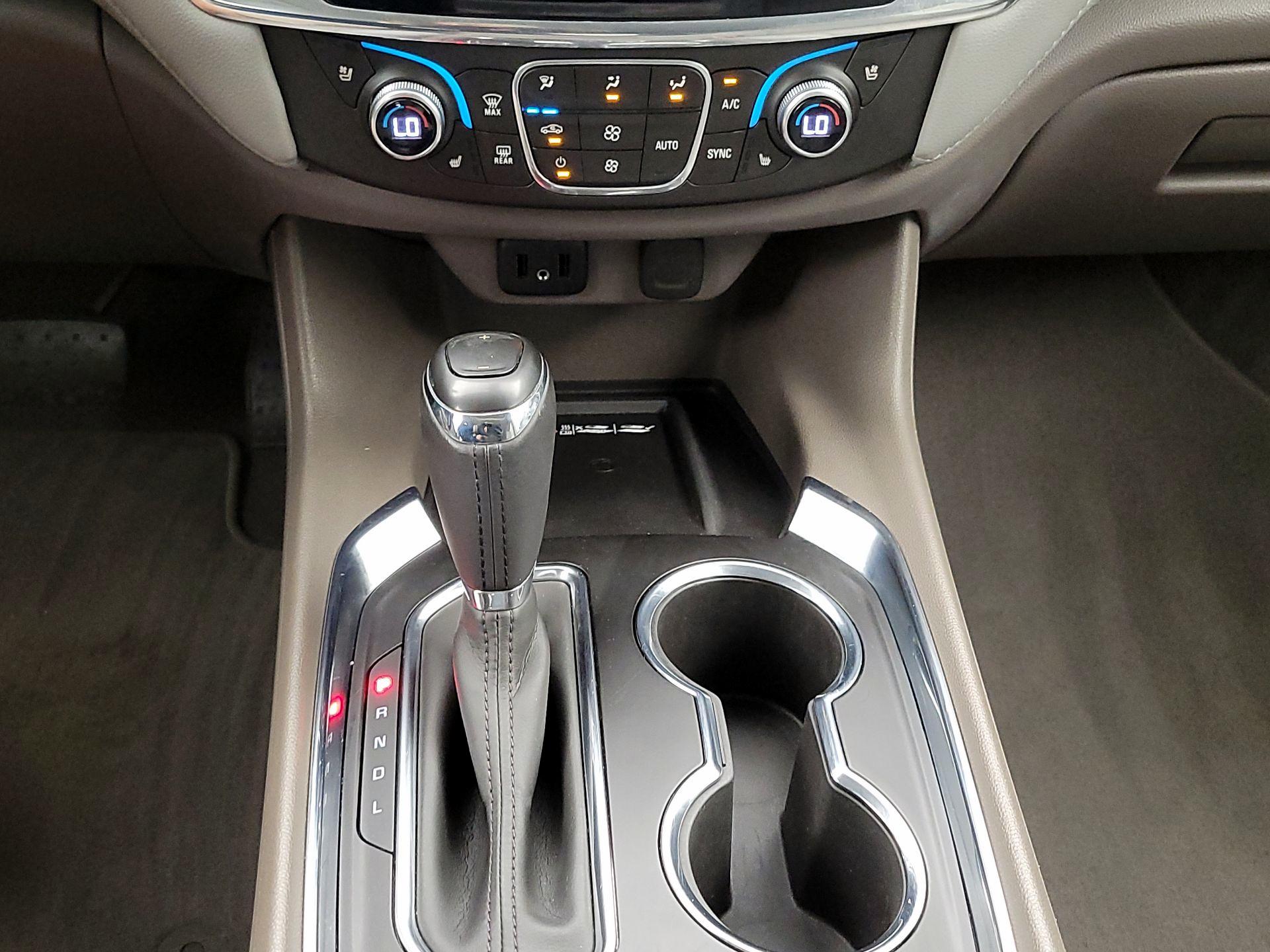 Thumbnail: 2018 Chevrolet Traverse - 18