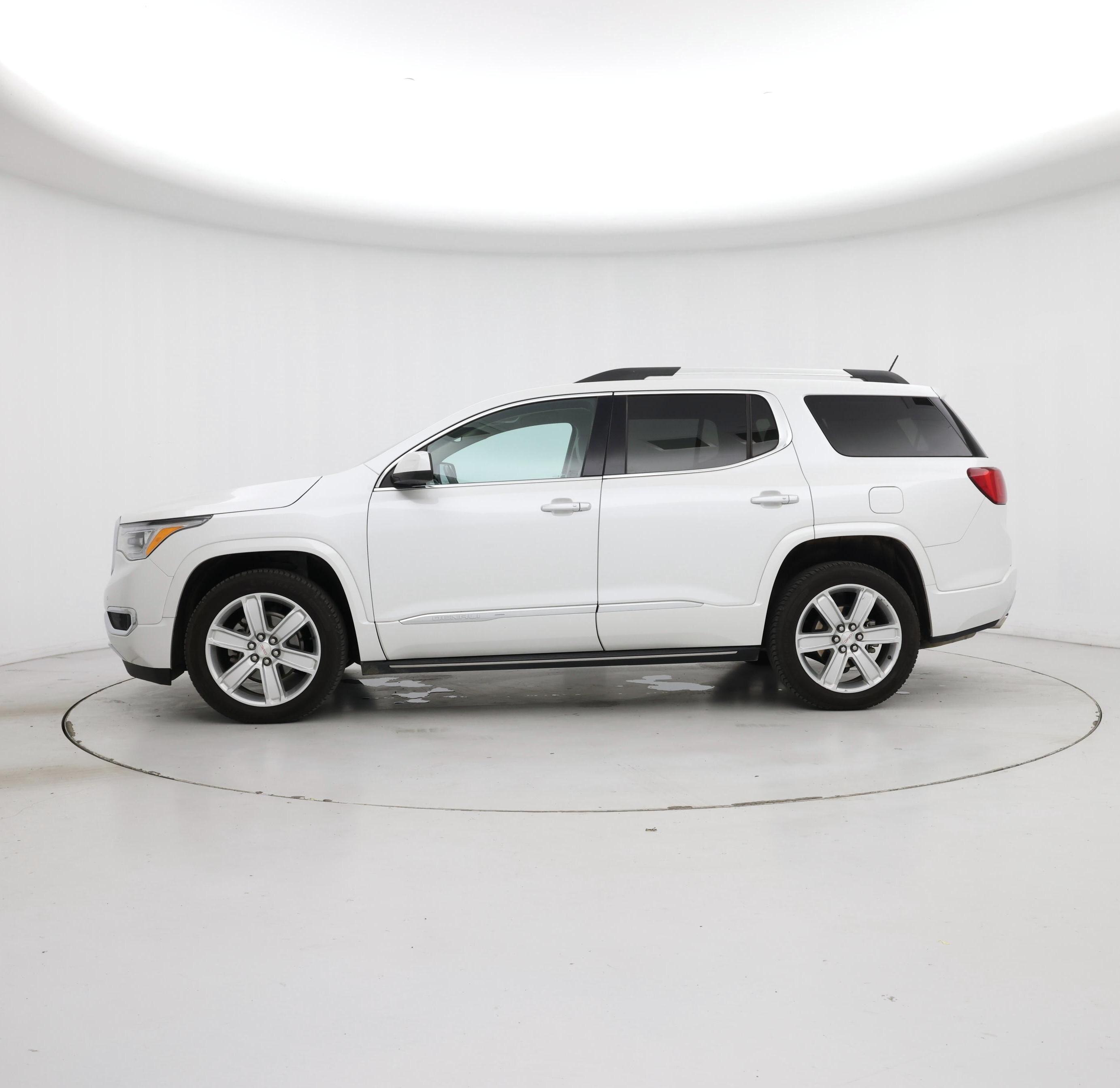 Thumbnail: 2017 GMC Acadia - 3