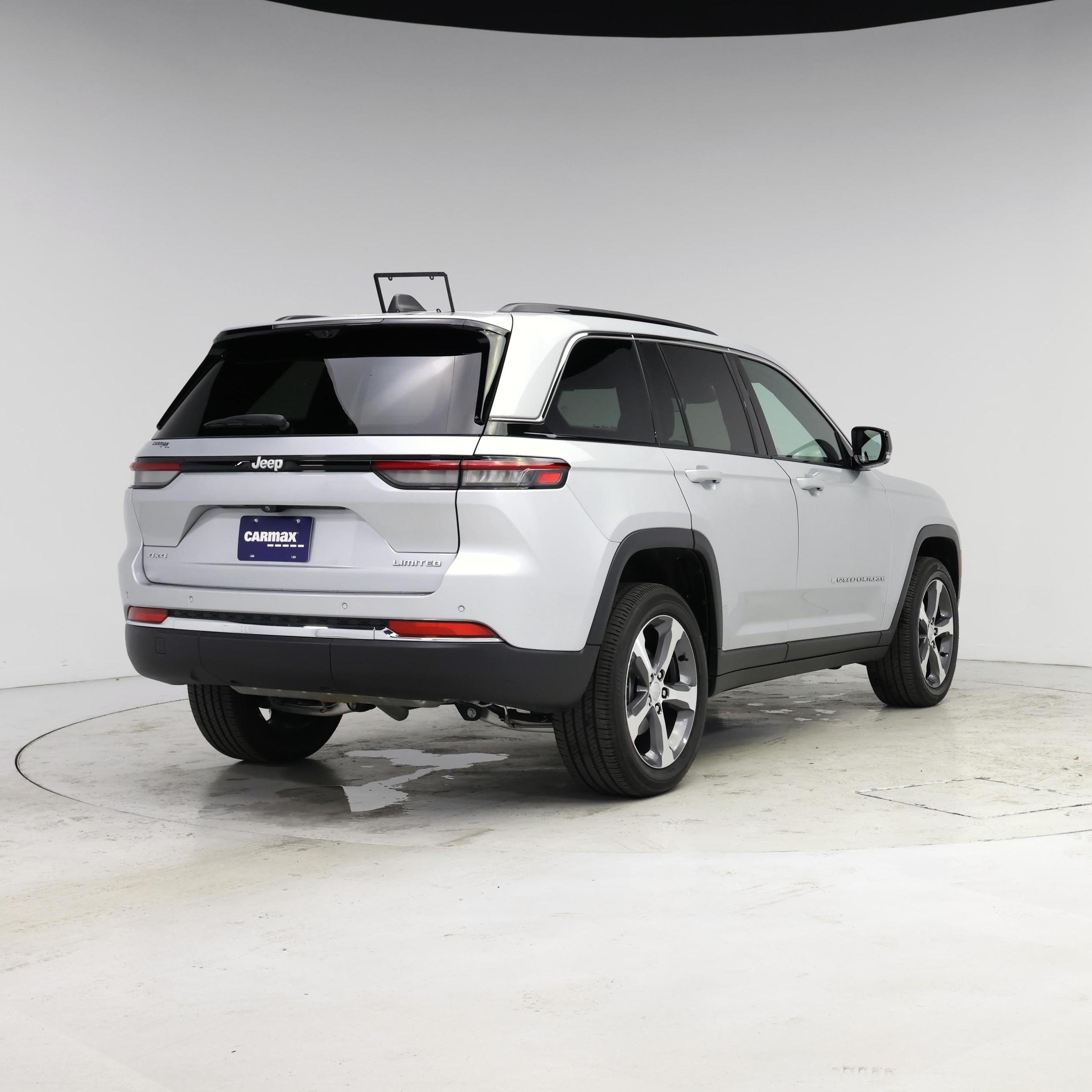 Thumbnail: 2024 Jeep Grand Cherokee - 8