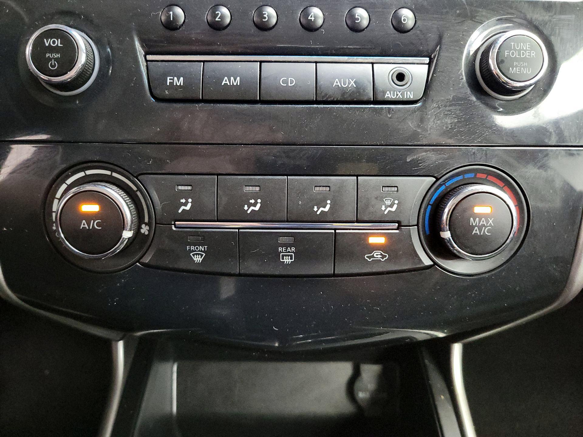 Thumbnail: 2015 Nissan Altima - 15