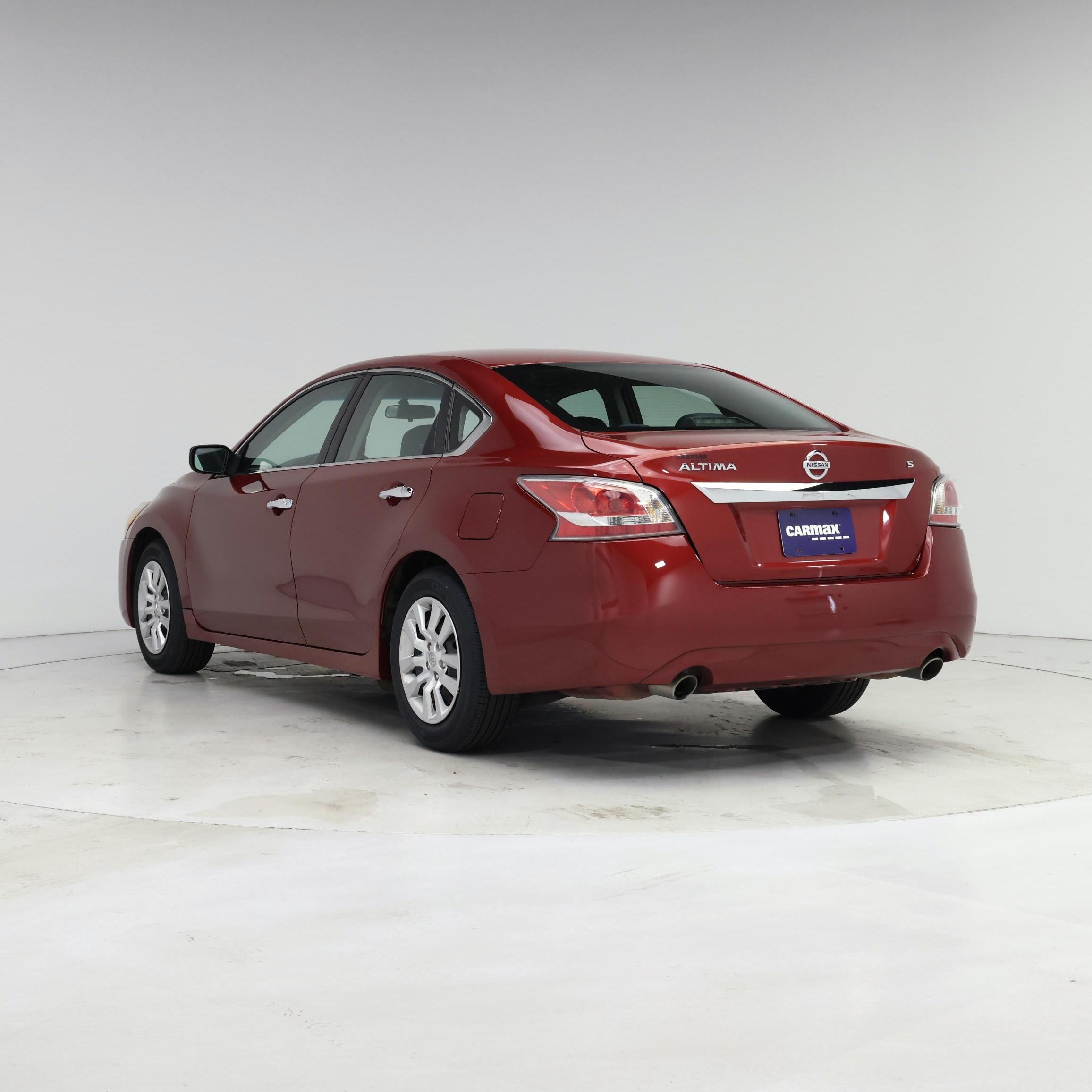 Thumbnail: 2015 Nissan Altima - 2