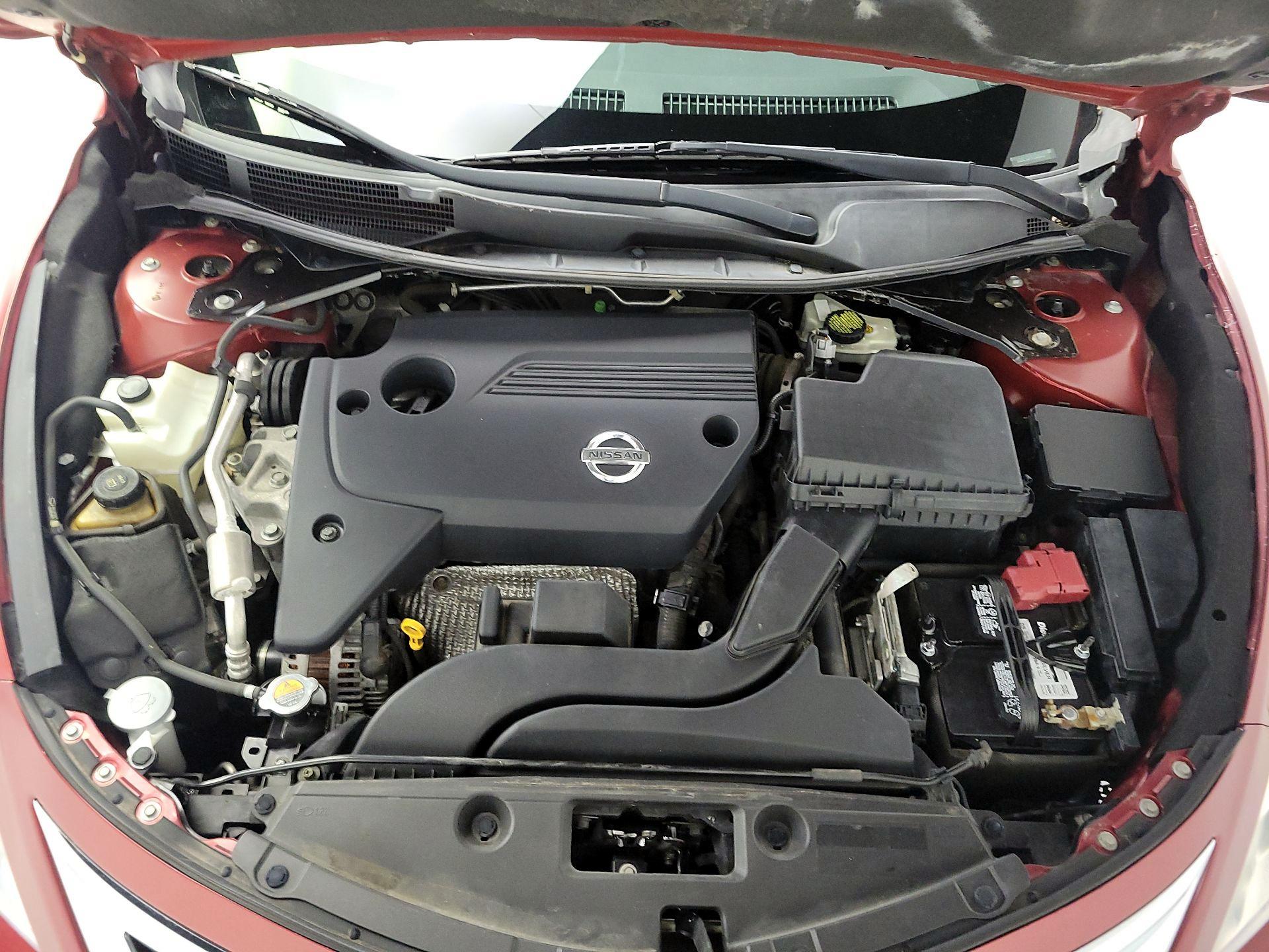 Thumbnail: 2015 Nissan Altima - 20