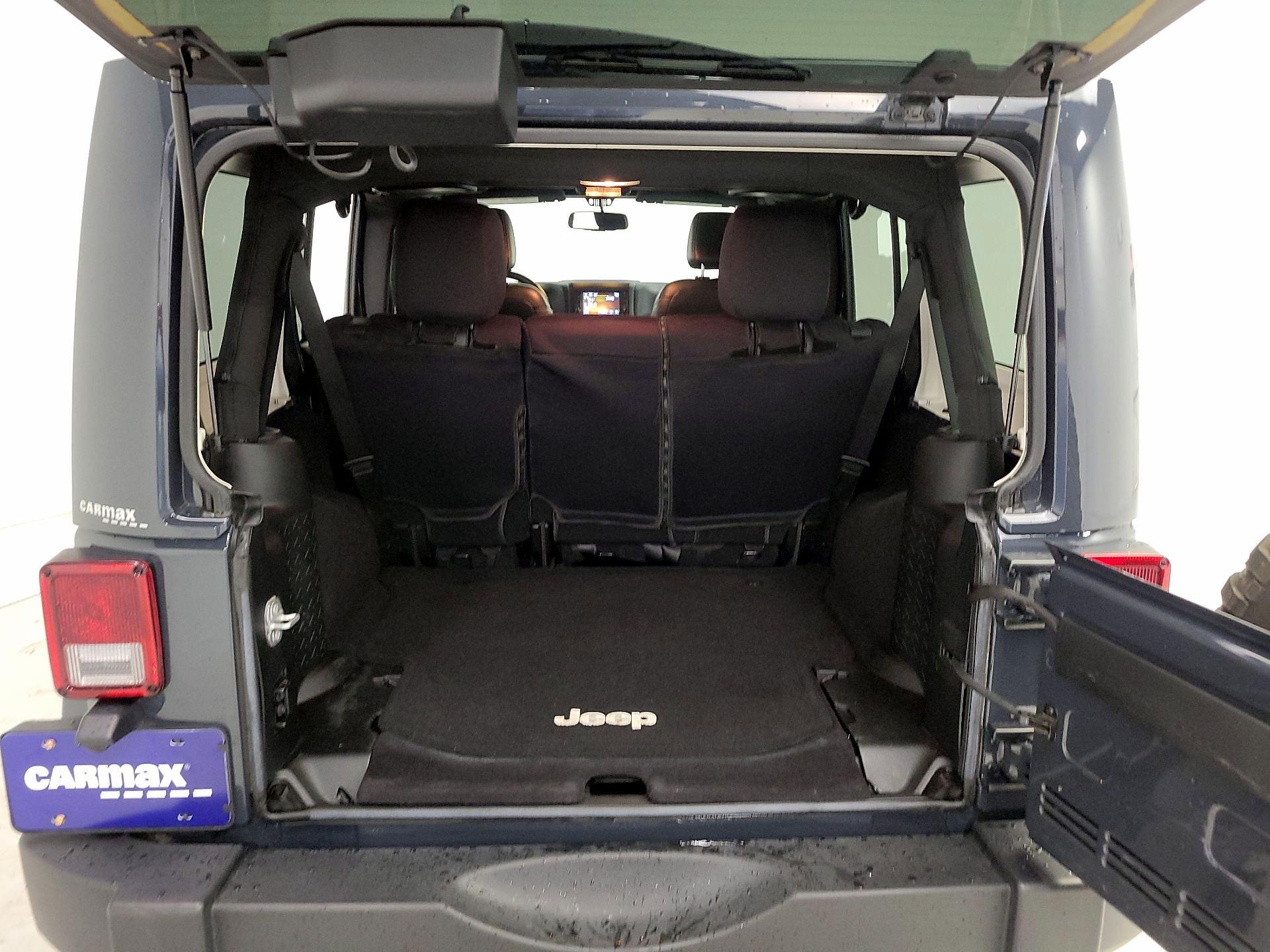 Thumbnail: 2017 Jeep Wrangler - 19