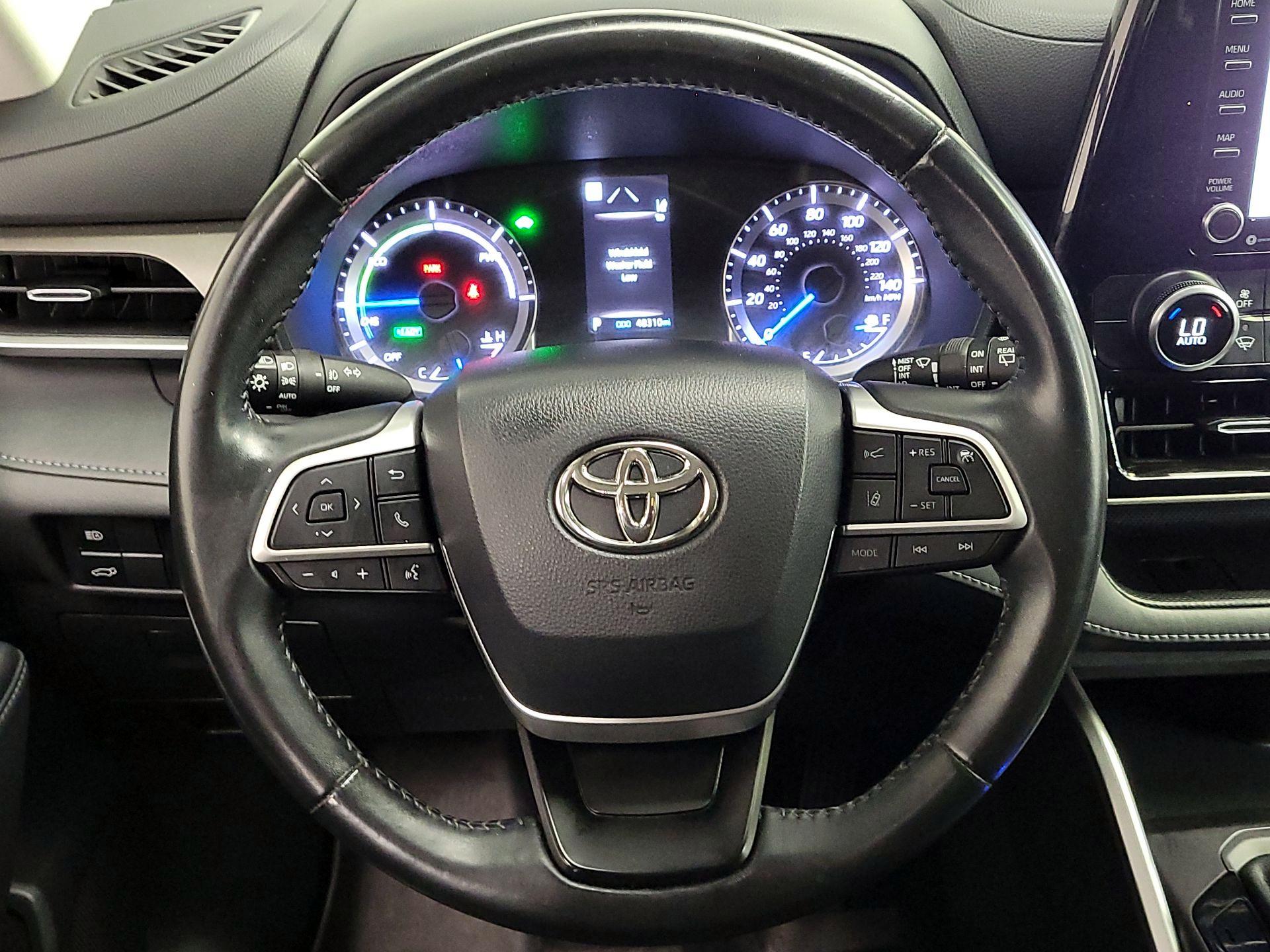 Thumbnail: 2022 Toyota Highlander - 10