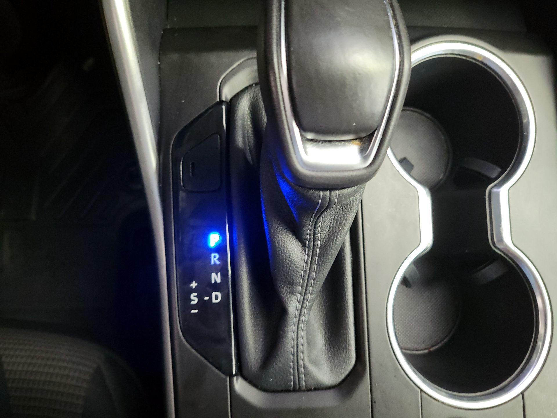 Thumbnail: 2022 Toyota Highlander - 17