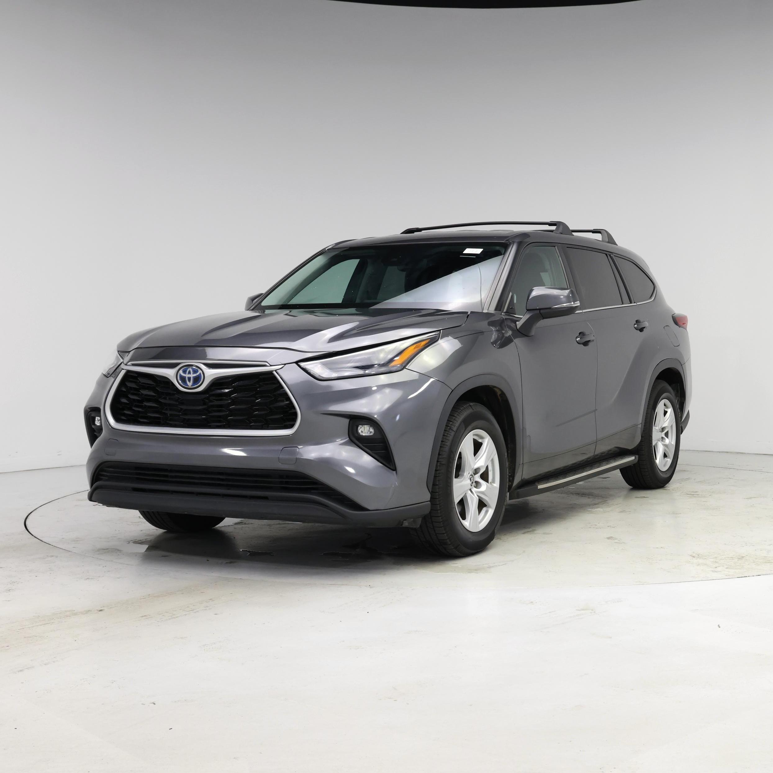 Thumbnail: 2022 Toyota Highlander - 4