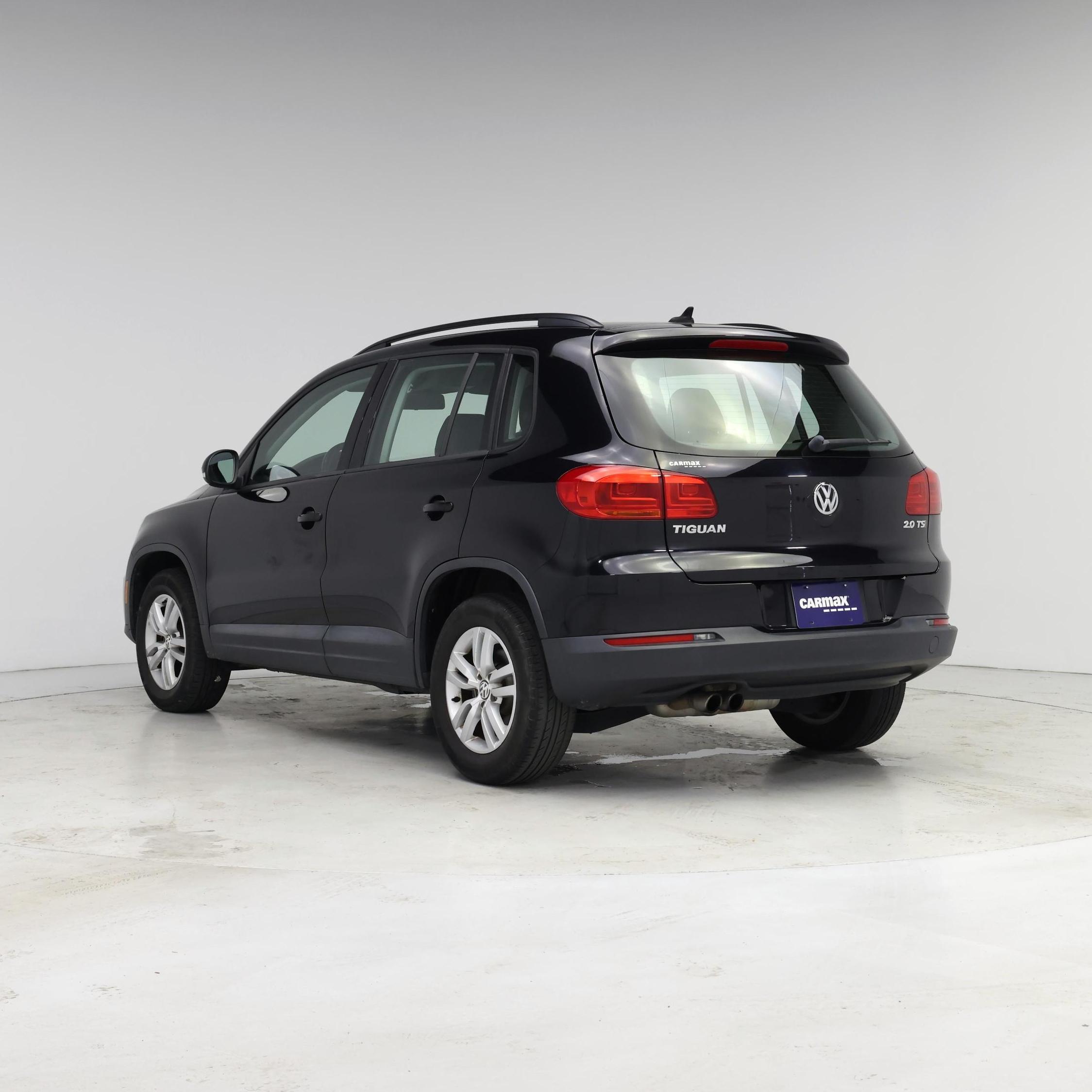 Thumbnail: 2015 Volkswagen Tiguan - 2