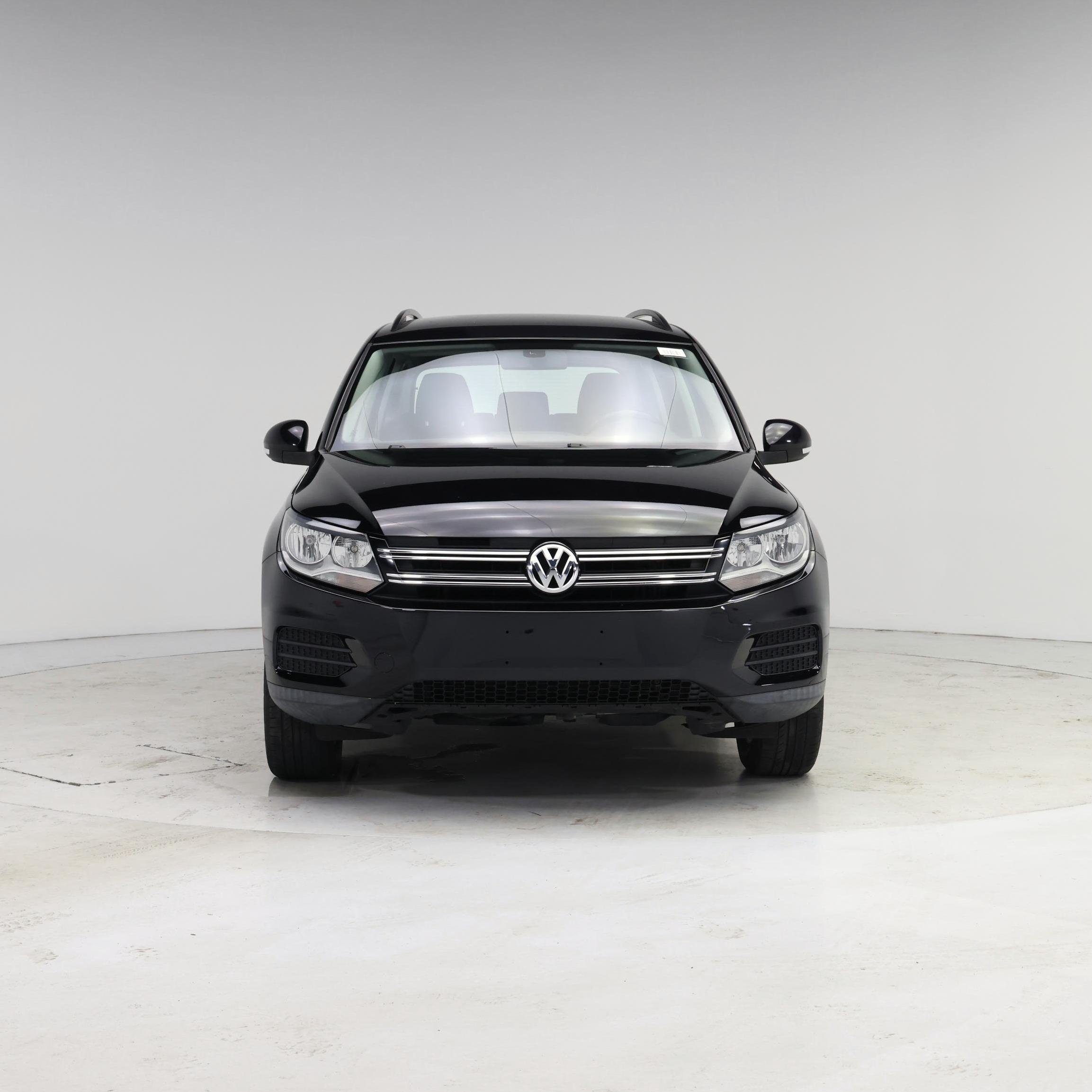 Thumbnail: 2015 Volkswagen Tiguan - 5