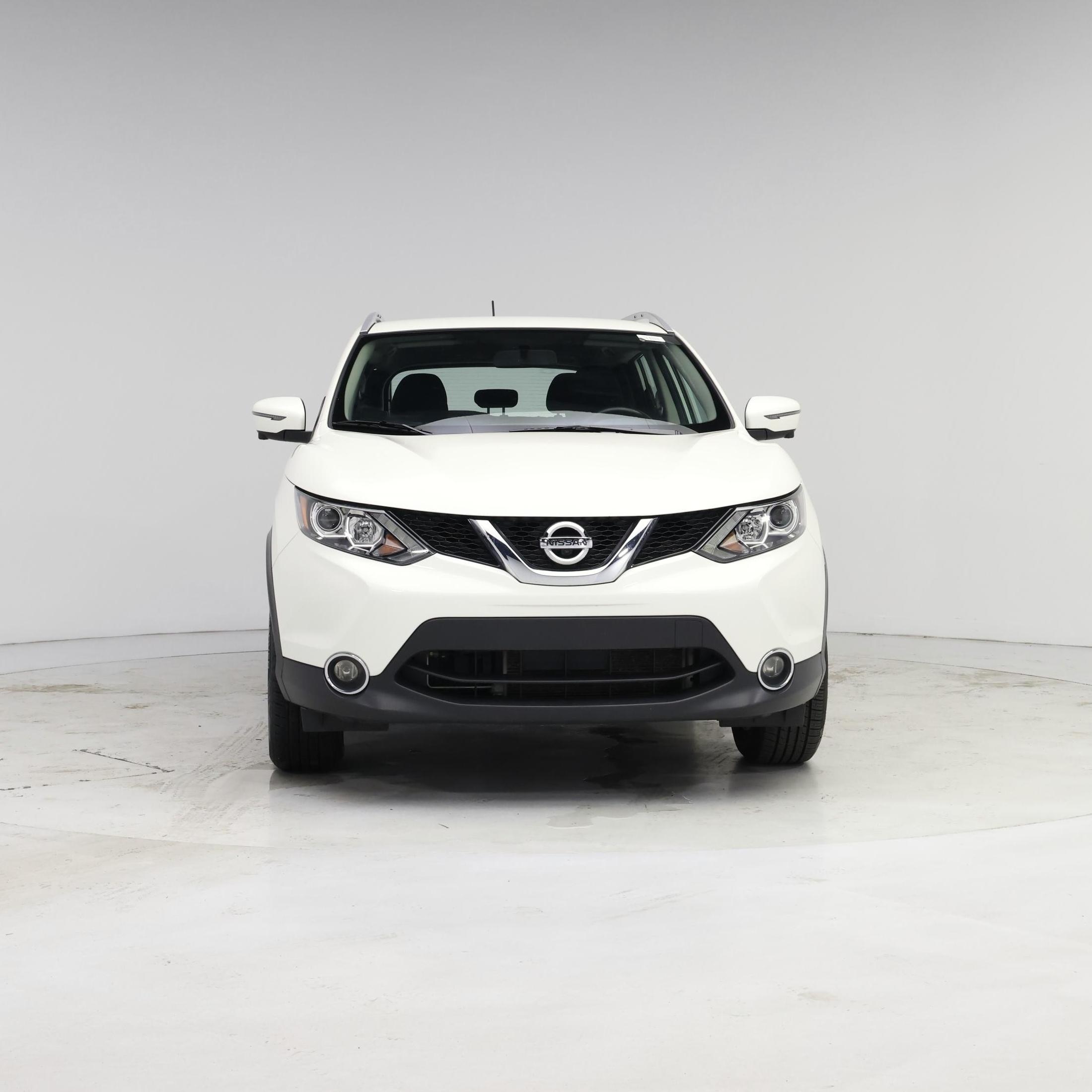 Thumbnail: 2017 Nissan Rogue Sport - 5