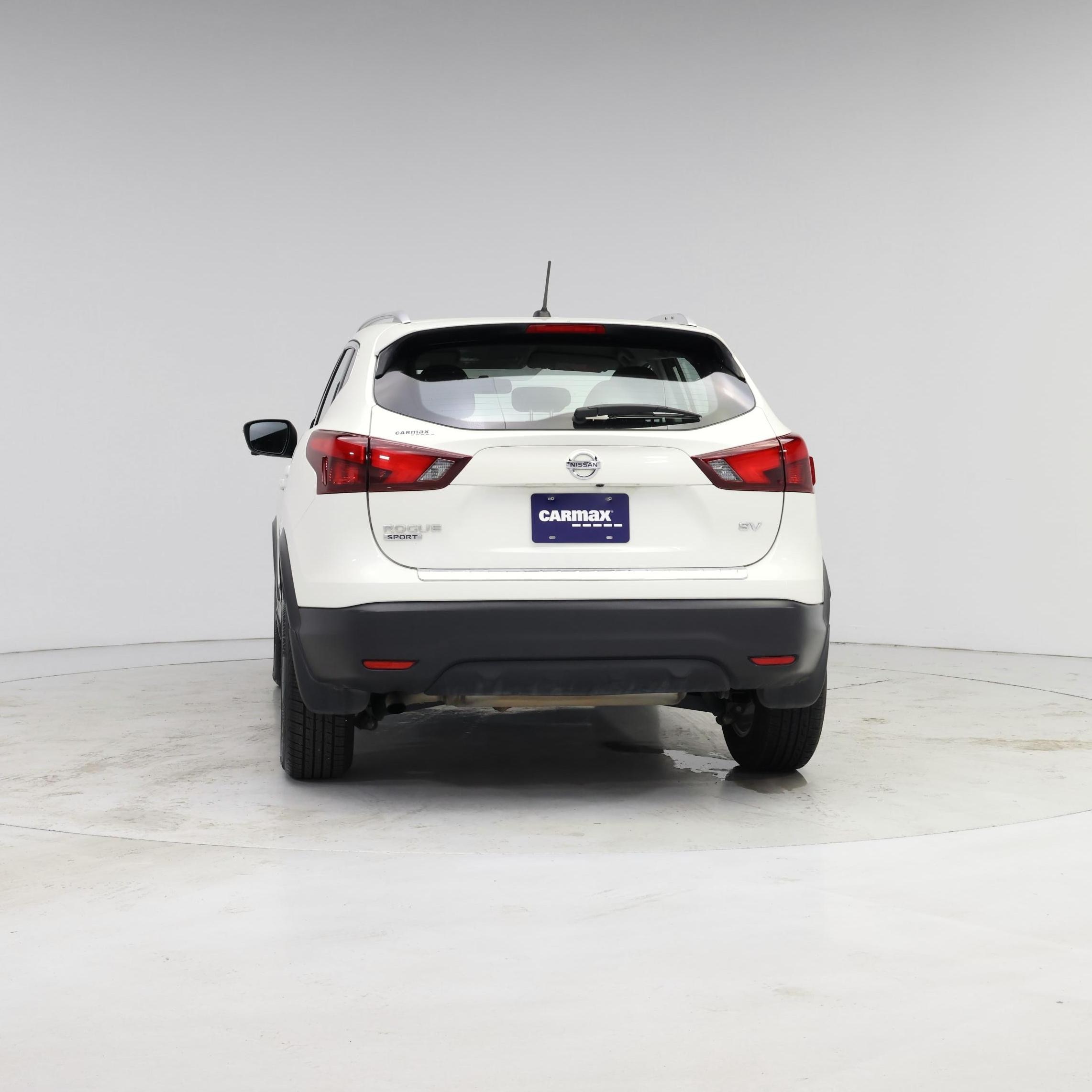 Thumbnail: 2017 Nissan Rogue Sport - 6