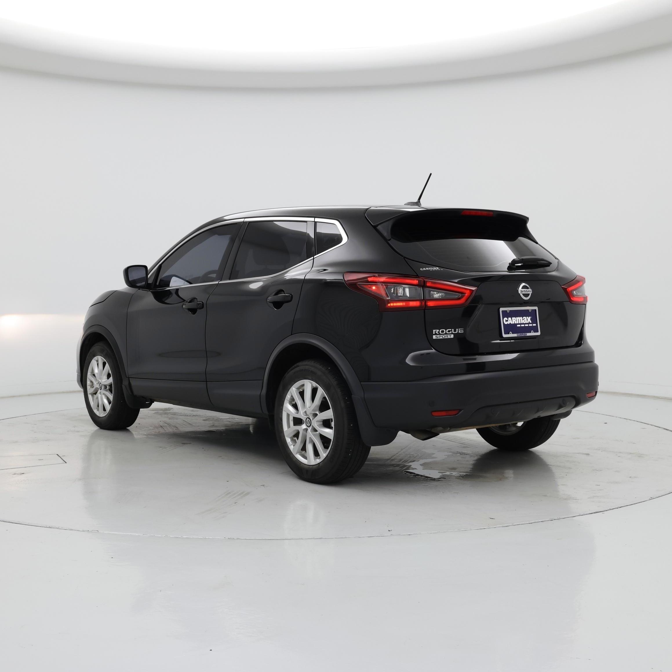 Thumbnail: 2021 Nissan Rogue Sport - 2
