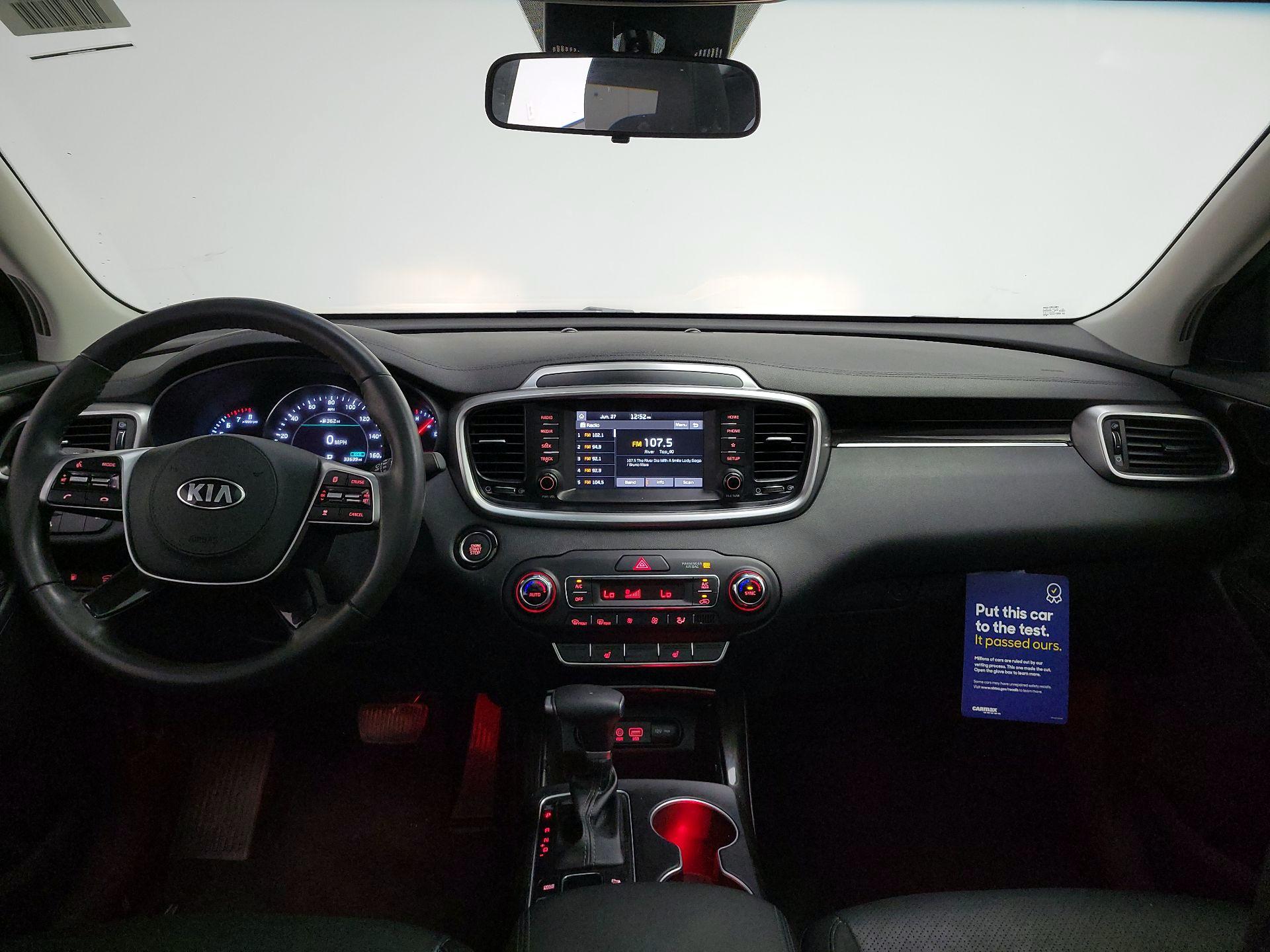 Thumbnail: 2020 Kia Sorento - 9