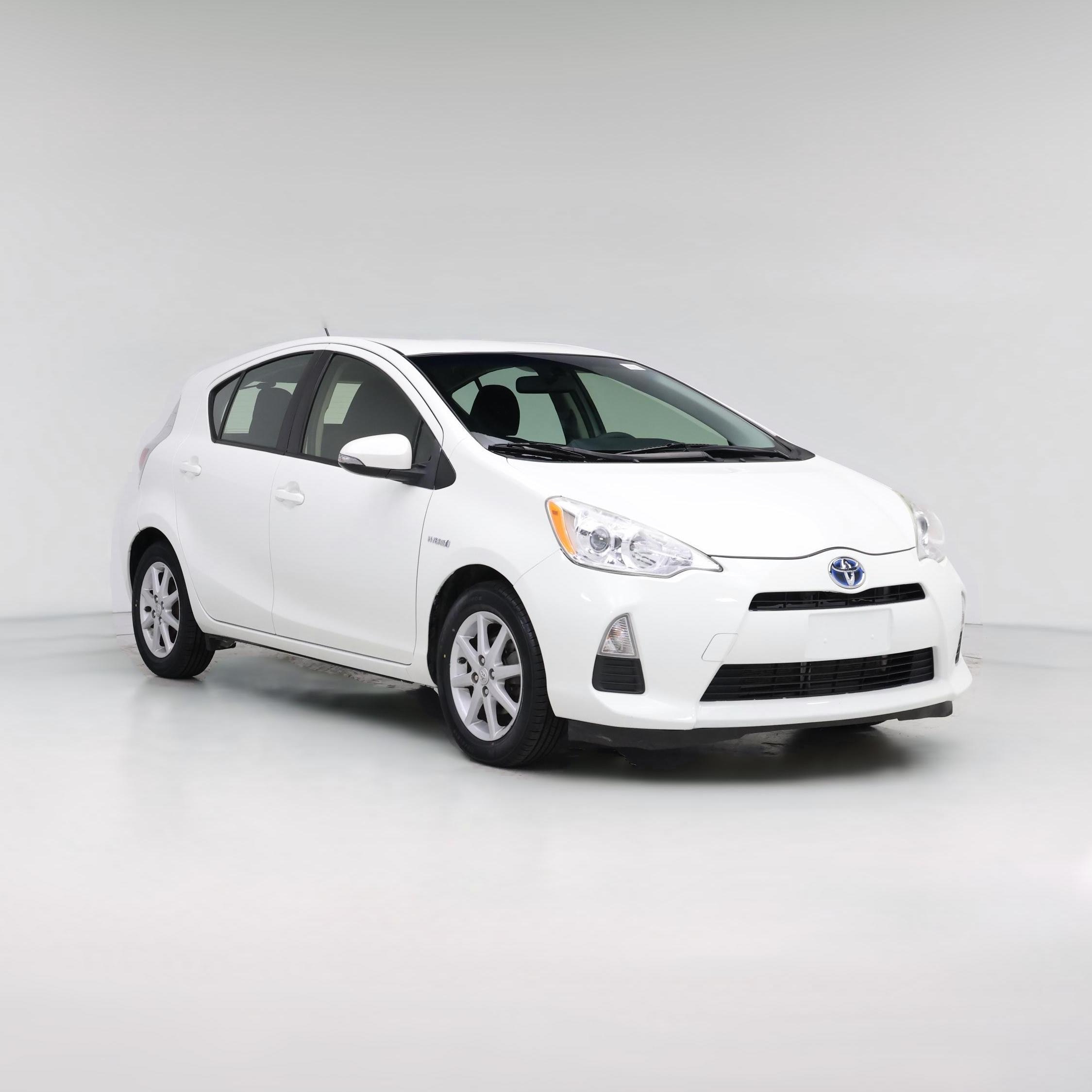 Thumbnail: 2013 Toyota Prius c - 1